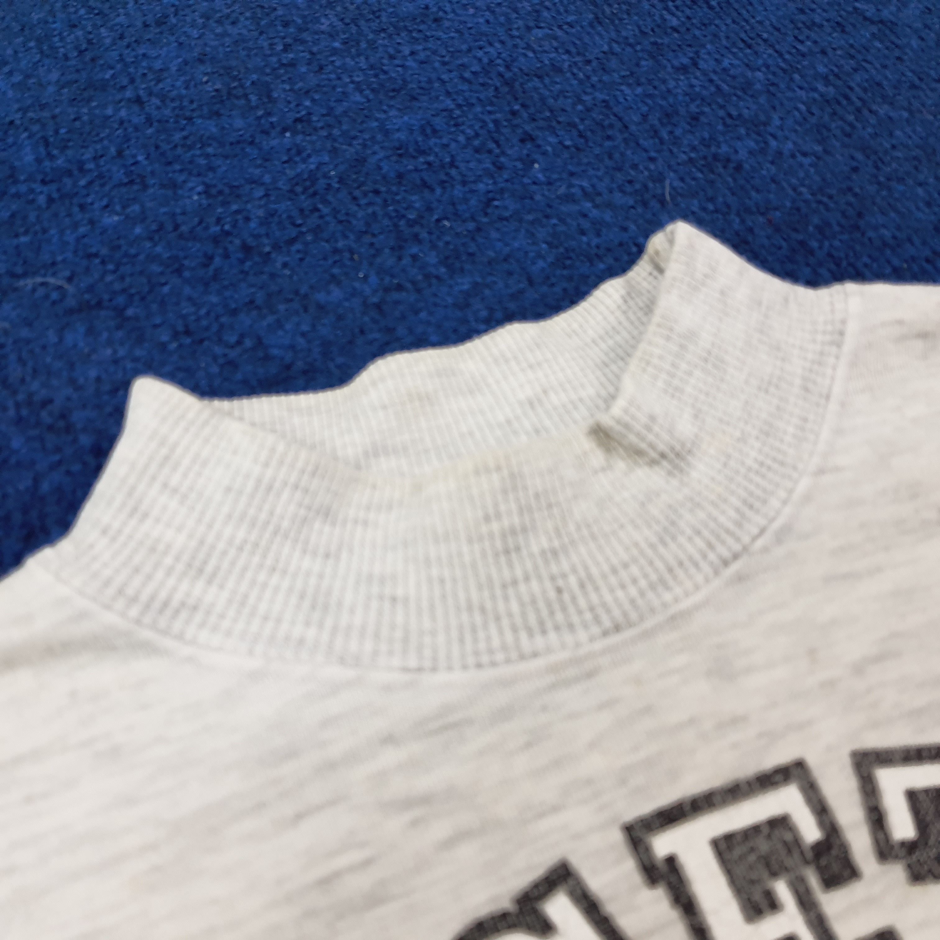 Vintage Vintage Georgetown University U.S. College Sweatshirt C215N8 Size US S / EU 44-46 / 1 - 5 Thumbnail