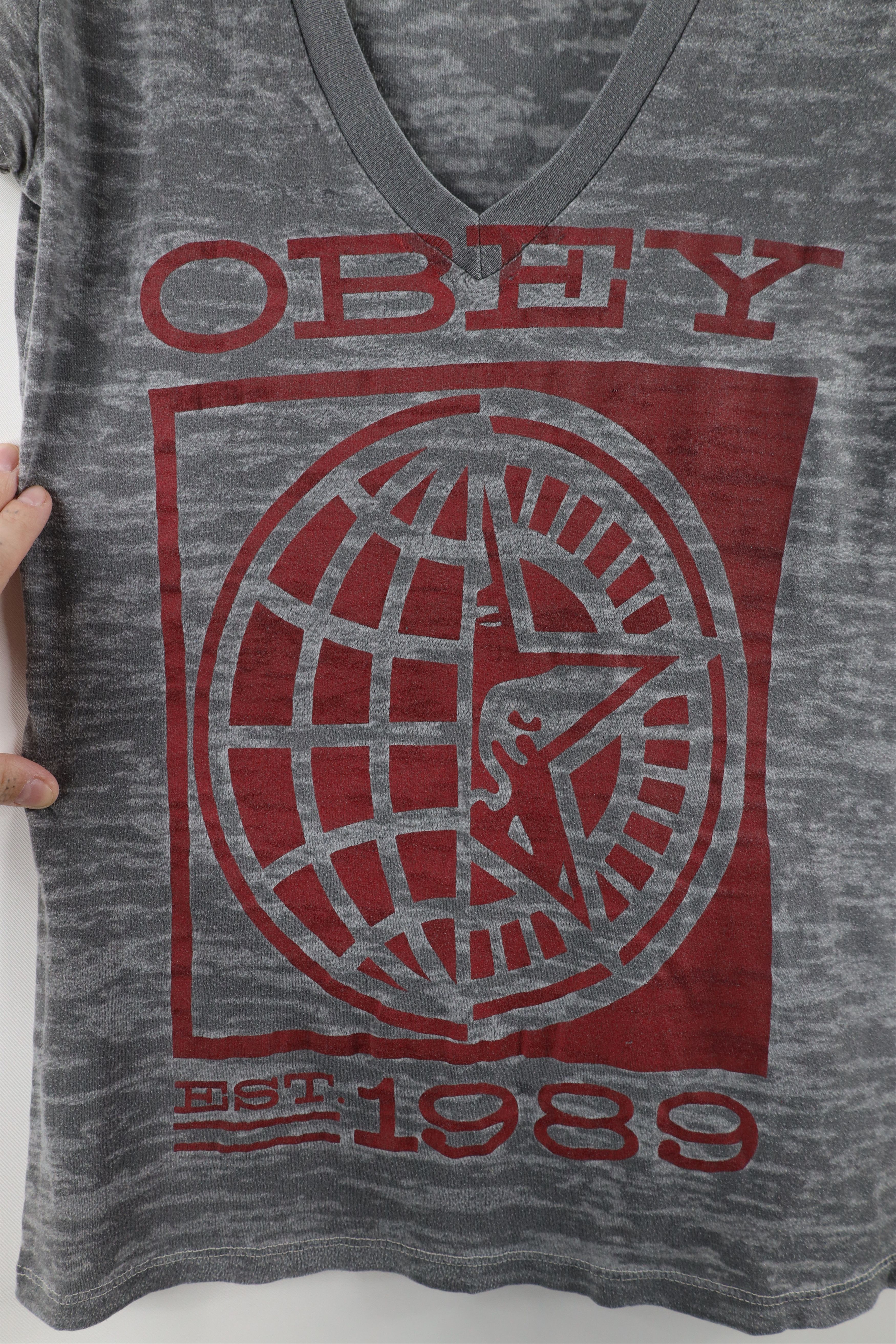 Obey × Vintage Obey Propaganda Camouflage Sheer V-Neck T-Shirt Gray Size M / US 6-8 / IT 42-44 - 4 Thumbnail