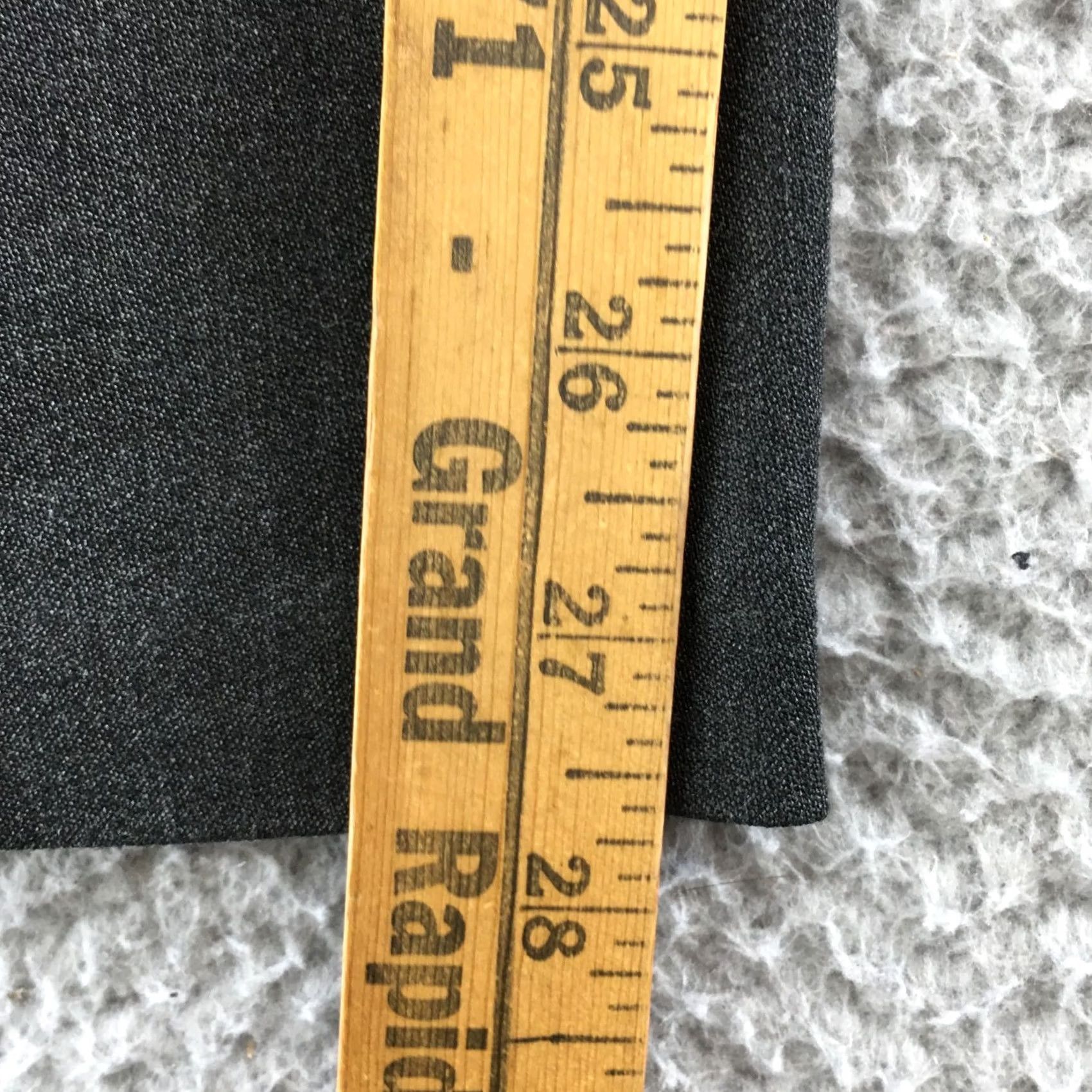 Banana Republic Banana Republic Dress Pants Womens 2 Gray Mid Rise Zip Skinny Flat Front Dress Pants Women Zip Mid Rise Gray Banana Republic Dress Pants Women 2 Size 26" / US 2 / IT 38 - 7 Thumbnail