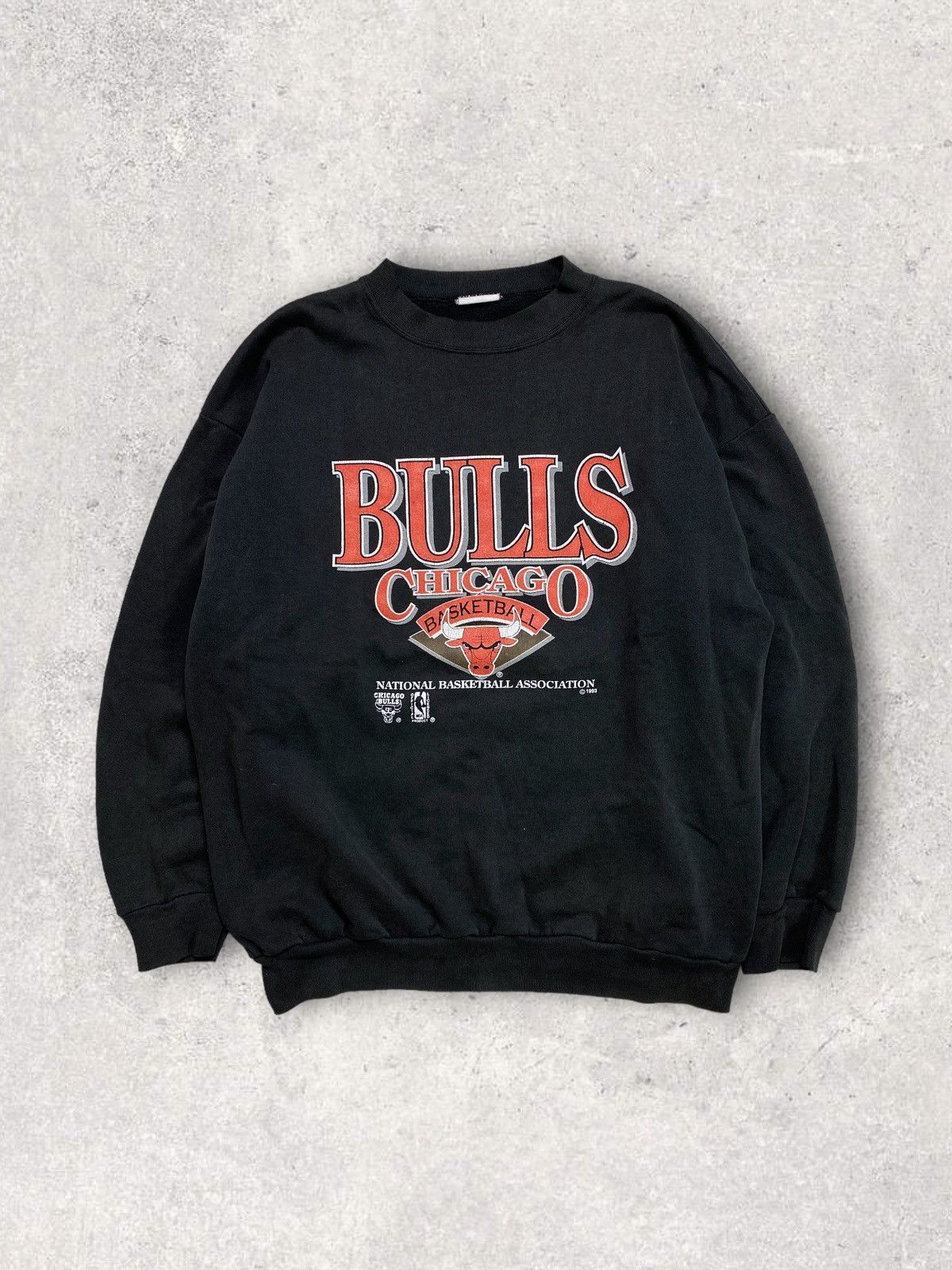 image of Chicago Bulls Nba Basketball Hoodie Crewneck 90's Vintage in Black, Men's (Size XL)