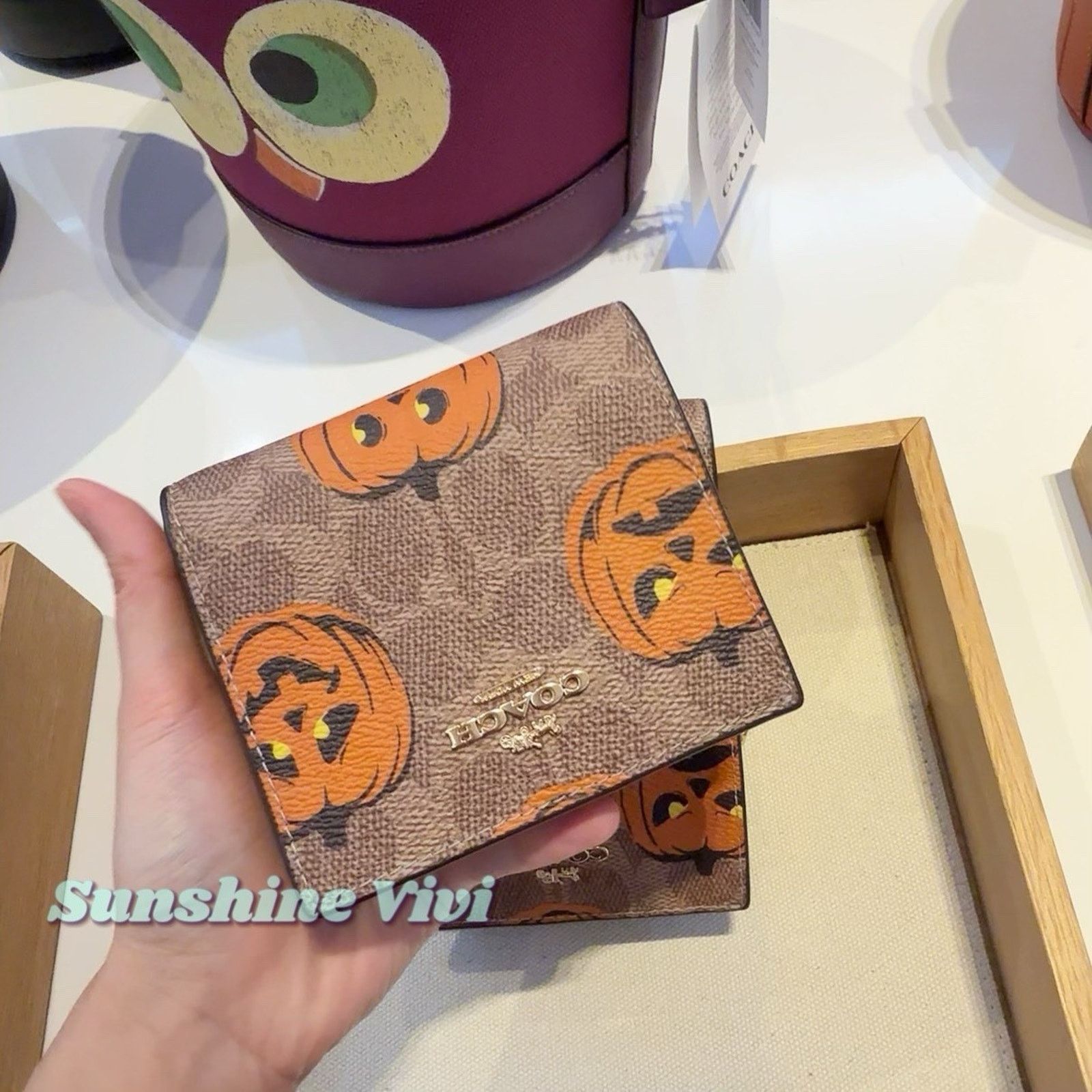Coach NWT COACH 2025 Snap Wallet Halloween pumpkin CCR19 Size ONE SIZE - 4 Thumbnail