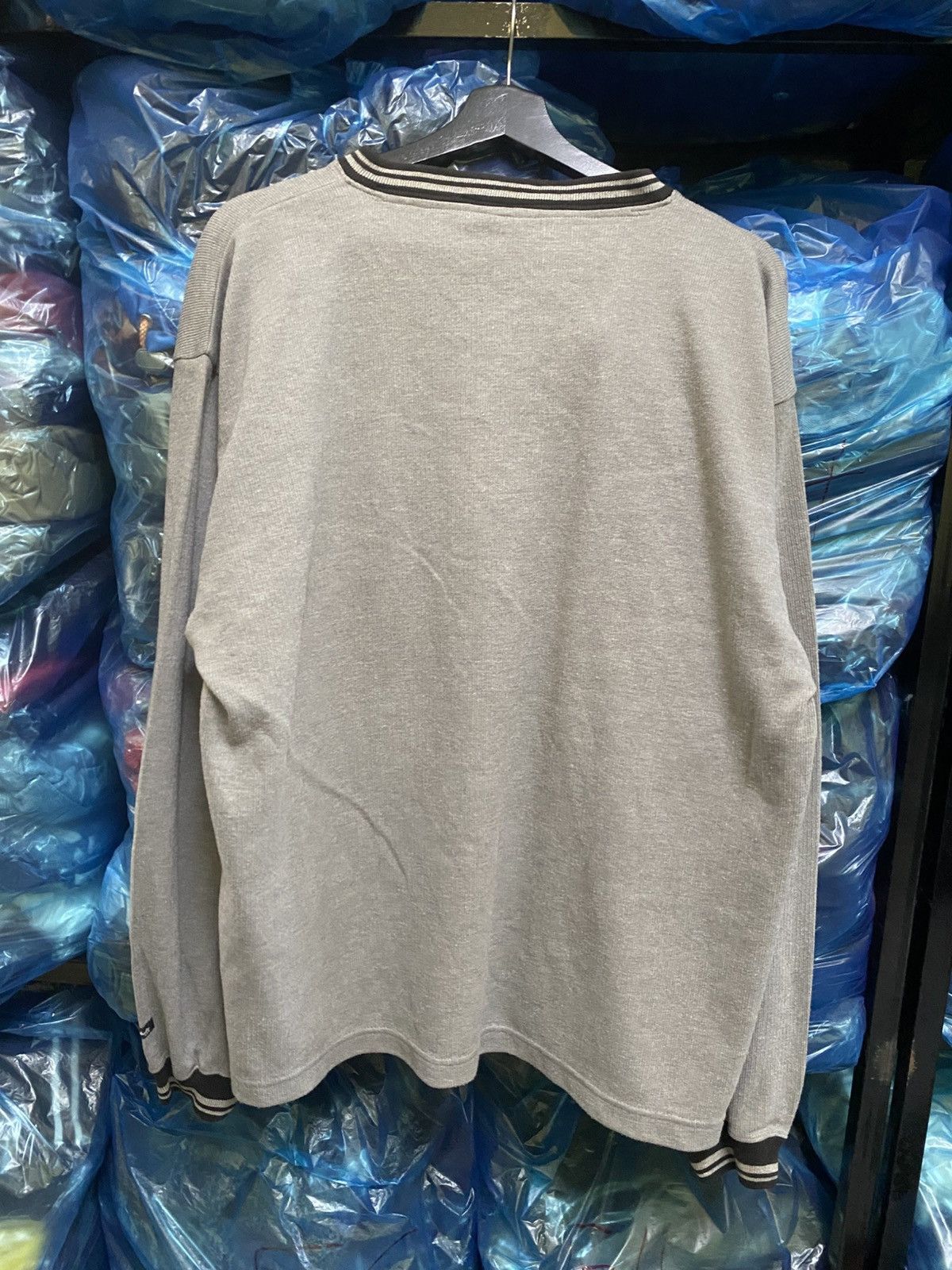 Champion Vintage Champion Products V-Neck Sweatshirt Gray Japan Tag Size US M / EU 48-50 / 2 - 8 Thumbnail