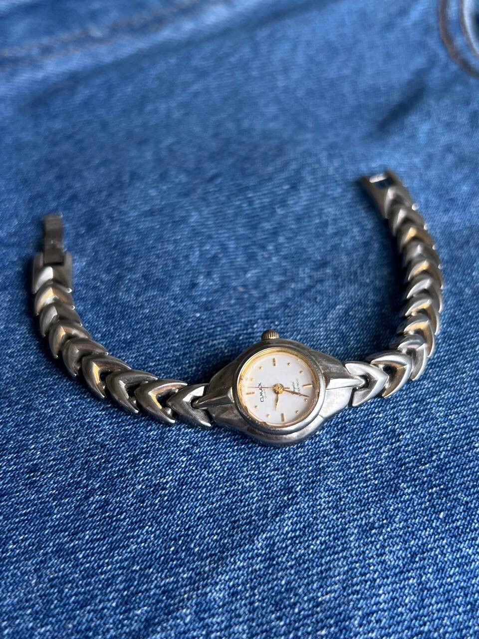 Japanese Brand × Vintage Vintage Q&Q Japanese style futuristic Link ⛓ Steel Watch Size ONE SIZE - 1 Thumbnail