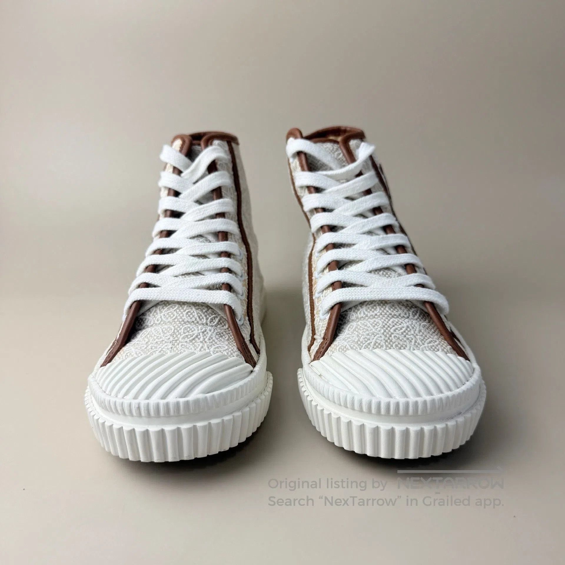 Loewe Loewe Logo Print High-Top Casual Shoes. Size US 4 / IT 34 - 2 Thumbnail