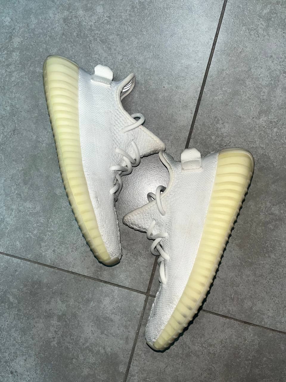 Adidas Adidas Yeezy 350 V2 Size US 4 / IT 34 - 1 Thumbnail