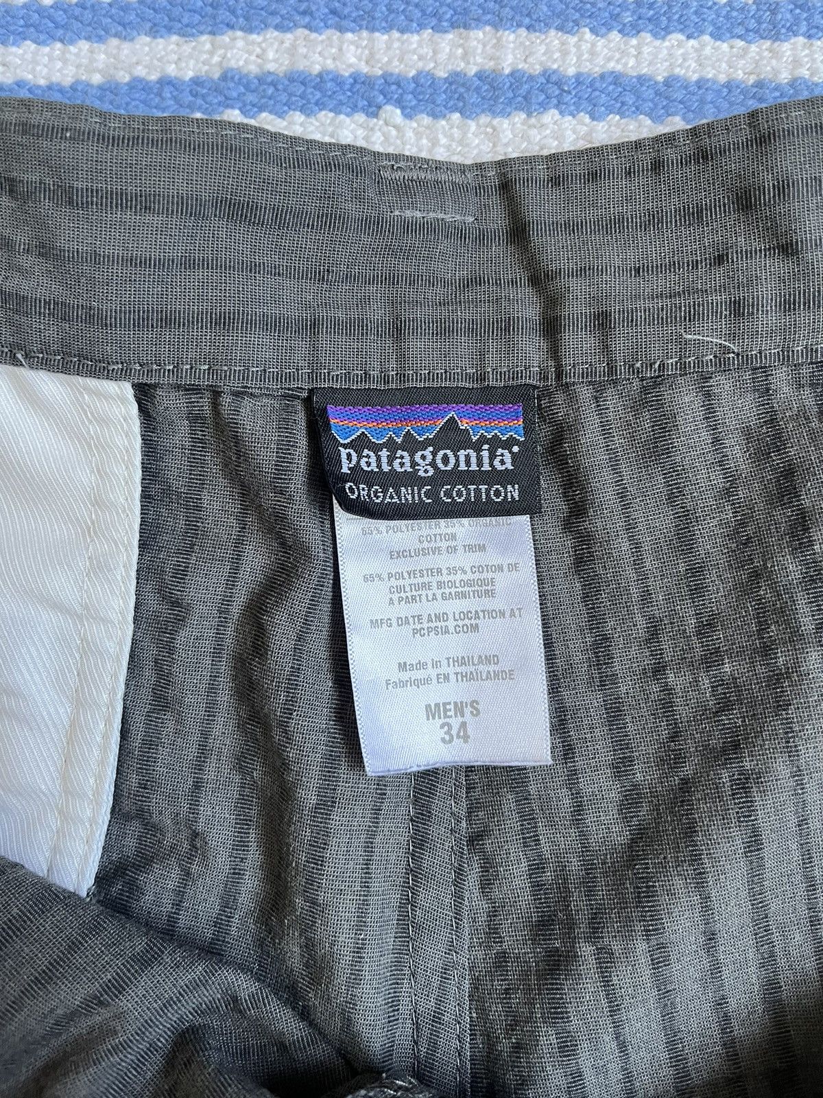Patagonia Vintage Patagonia Organic Cotton Grey Unisex Shorts Size US 34 / EU 50 - 3 Thumbnail