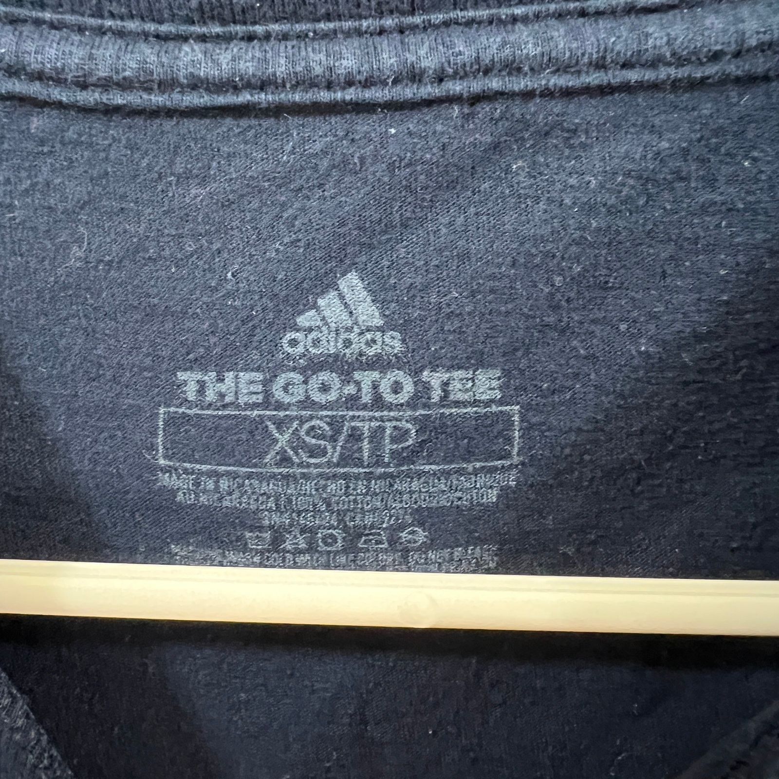 Adidas adidas Shirt Women Extra Small Outdoor Athletic Casual Size XS / US 0-2 / IT 36-38 - 3 Thumbnail