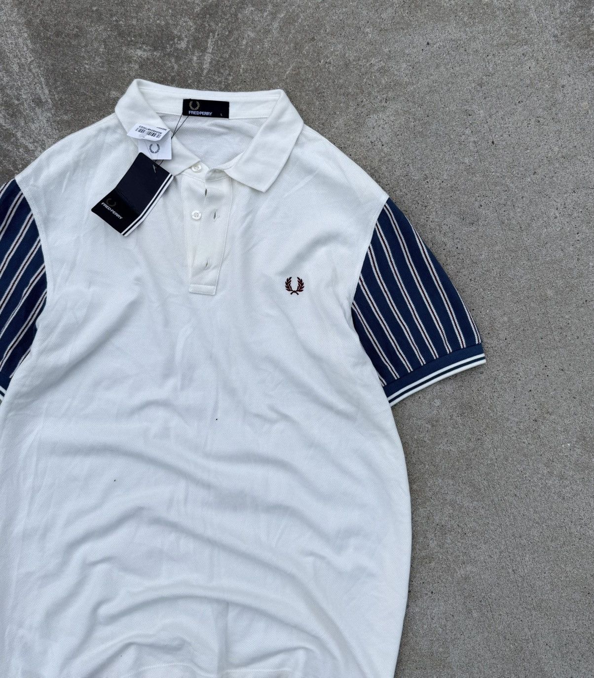 Fred Perry Fred Perry luxury avantgarde punk rock streetwear T-shirt Size US L / EU 52-54 / 3 - 4 Thumbnail