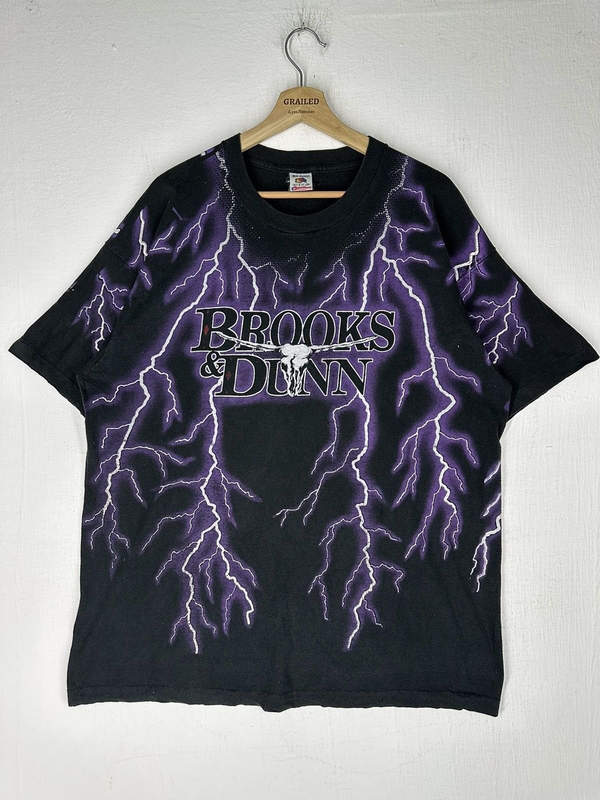 Band Tees × Vintage Vintage 90s Brooks And Dunn All Over Print Lightning Tee Size US XL / EU 56 / 4 - 2 Thumbnail