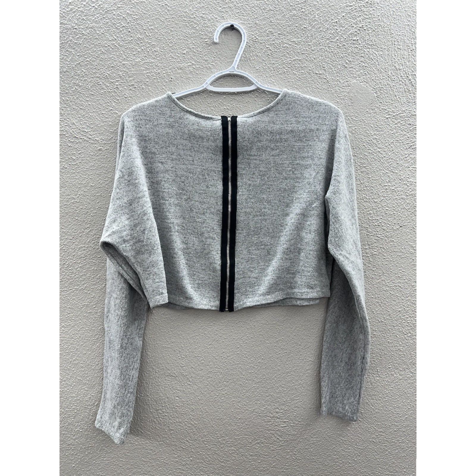 Vintage Hot Gal Womens Shirt Medium Gray Long Sleeve Cropped Zipper Back T-Shirt Embracing Back Zip Countdown Womens Baripped Size M / US 6-8 / IT 42-44 - 5 Thumbnail