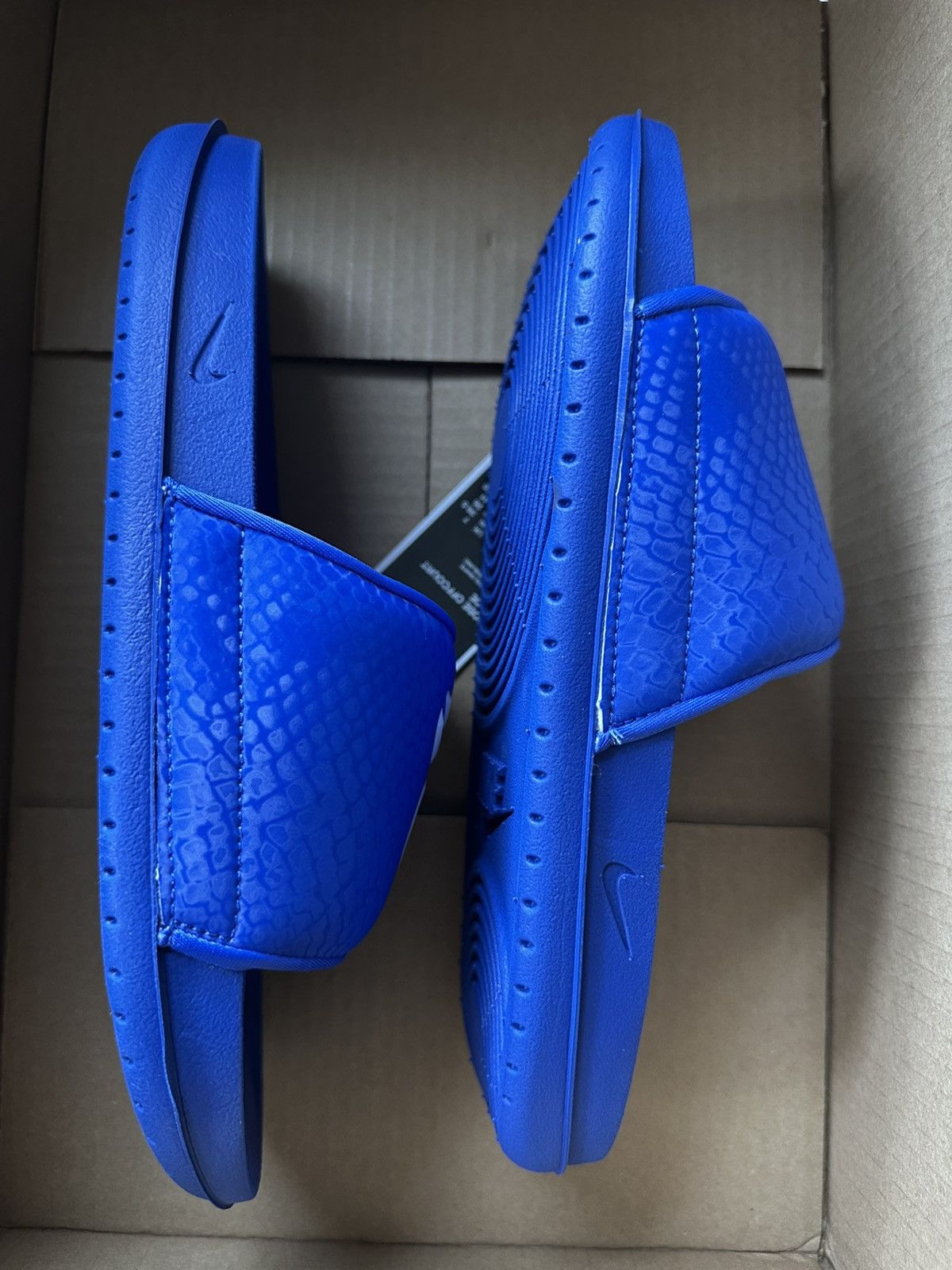 Nike Nike Kobe Off Court Slides Size 8 Size US 8 / EU 41 - 11 Thumbnail