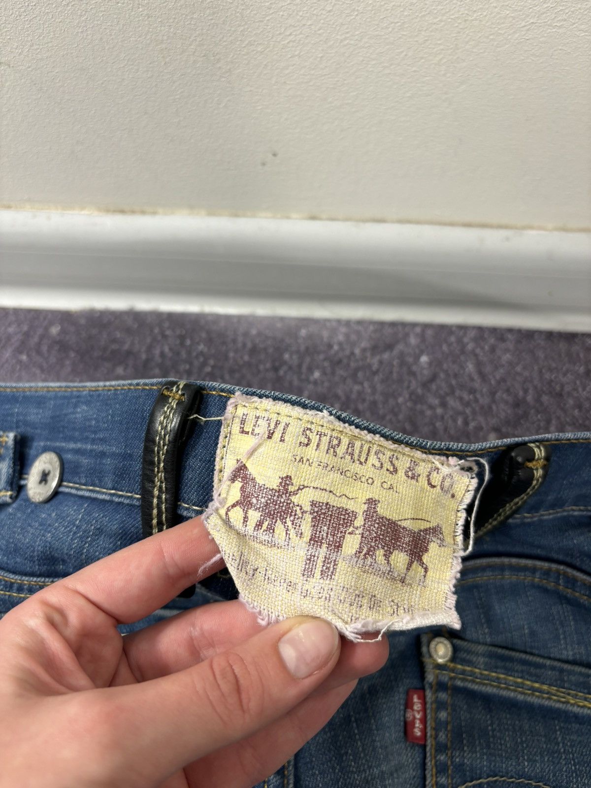 Levi's Vintage Levi’s 519 Slim Fit Faded Blue USA Hype Denim Jeans Size US 33 - 6 Thumbnail