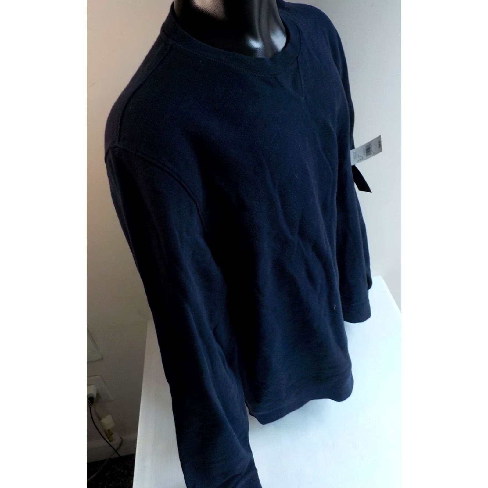 Bloomingdale's BLOOMINGDALE'S The Men's Store LS Pullover Crew Neck Sweatshirt Navy XL NWT Blue Big 100% Cotton Crew Neck Mens Sweatshirt Size US XL / EU 56 / 4 - 4 Thumbnail