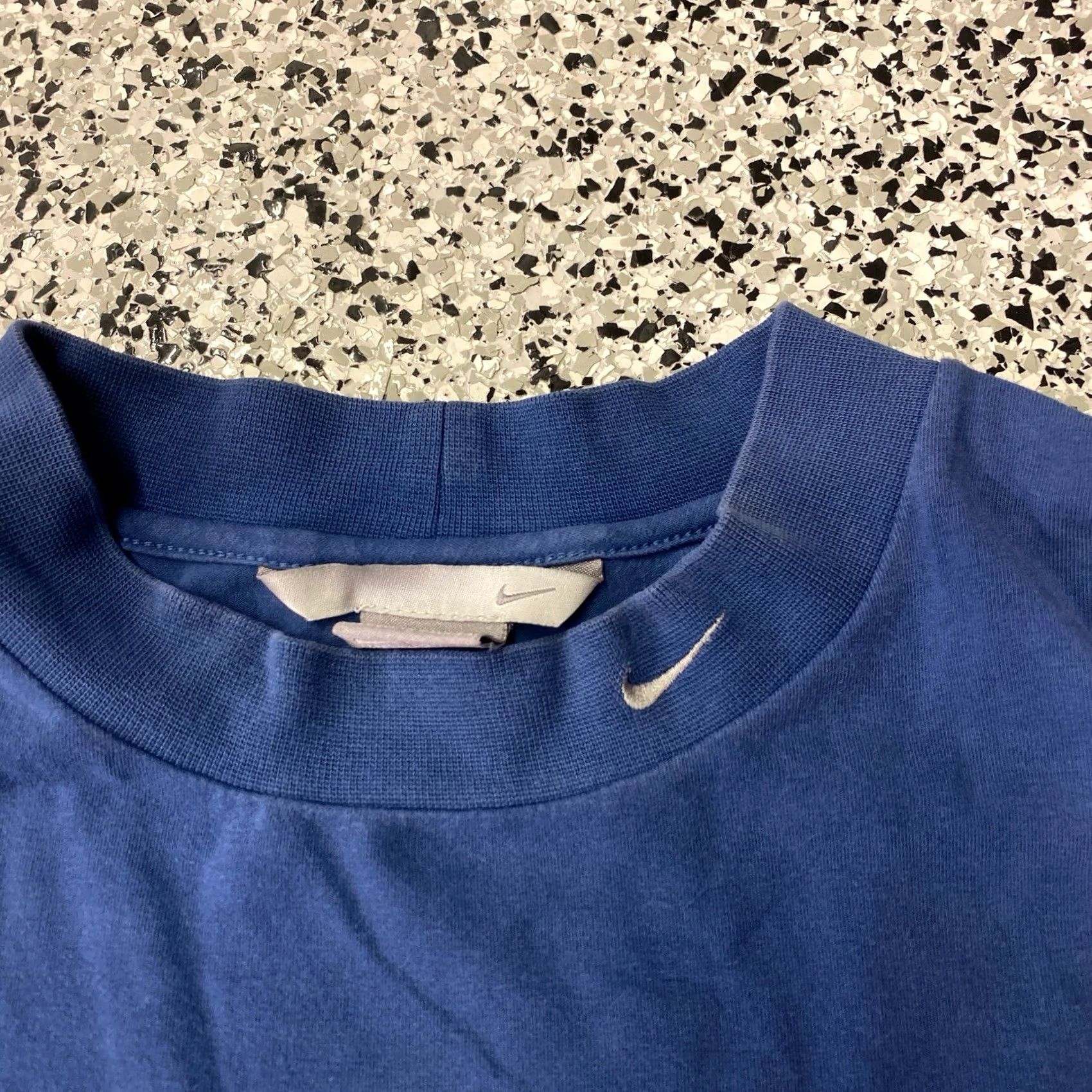 Nike VINTAGE Nike Mini Swoosh Mock Neck Long Sleeve T-Shirt Blue 2XL Mens Sportswear Size US XXL / EU 58 / 5 - 4 Thumbnail