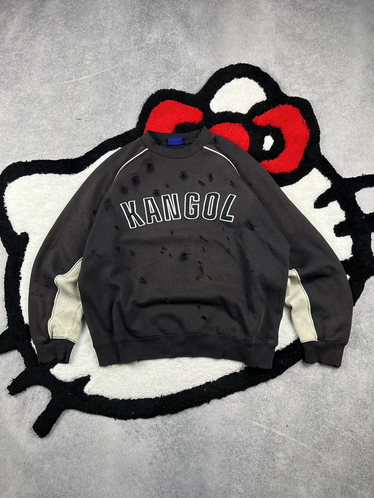 Vintage Vintage Kangol 90s Faded Trashed Distressed Y2K Sweatshirt Size US M / EU 48-50 / 2 - 1 Thumbnail