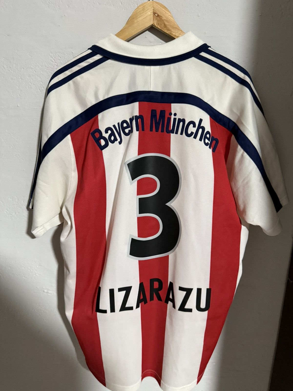 Adidas BAYERN MUNICH JERSEY Size US L / EU 52-54 / 3 - 6 Thumbnail