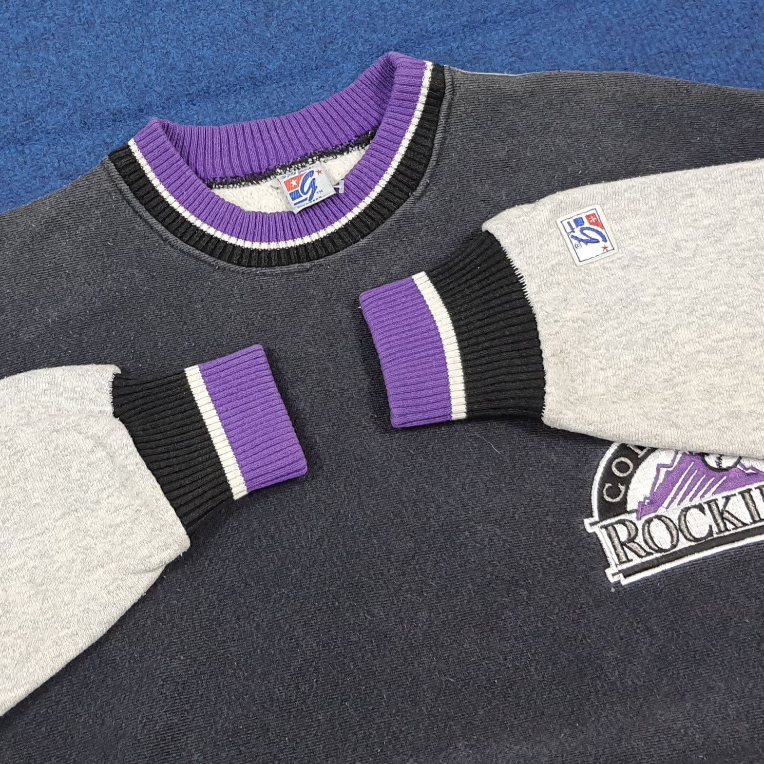 The Game 90s Colorado Rockies Sweatshirt Retro MLB Baseball C290N7 Size US L / EU 52-54 / 3 - 3 Thumbnail
