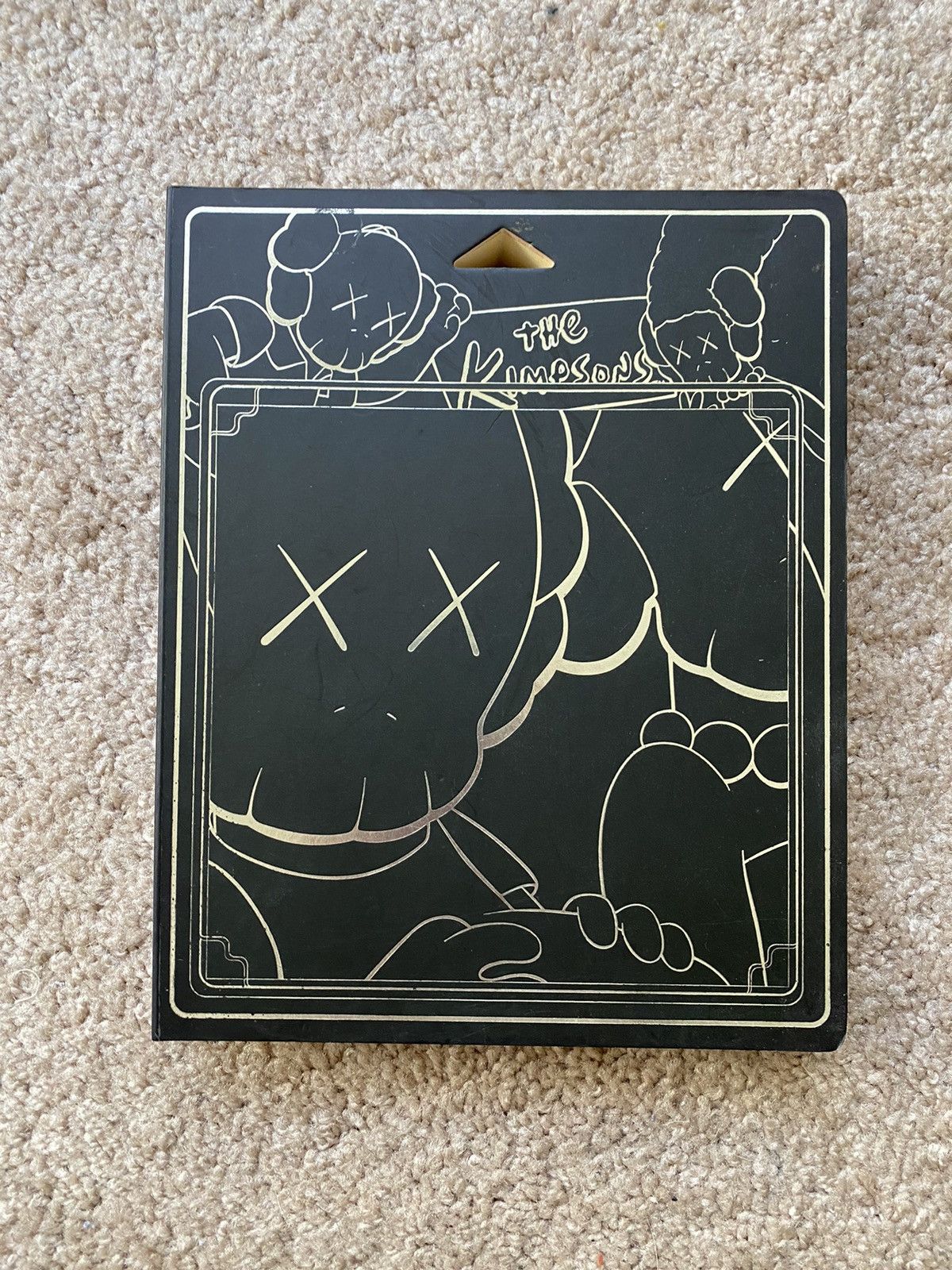 Kaws Kaws C10 the paintings of kaws hardcover book authentic Size ONE SIZE - 1 Thumbnail