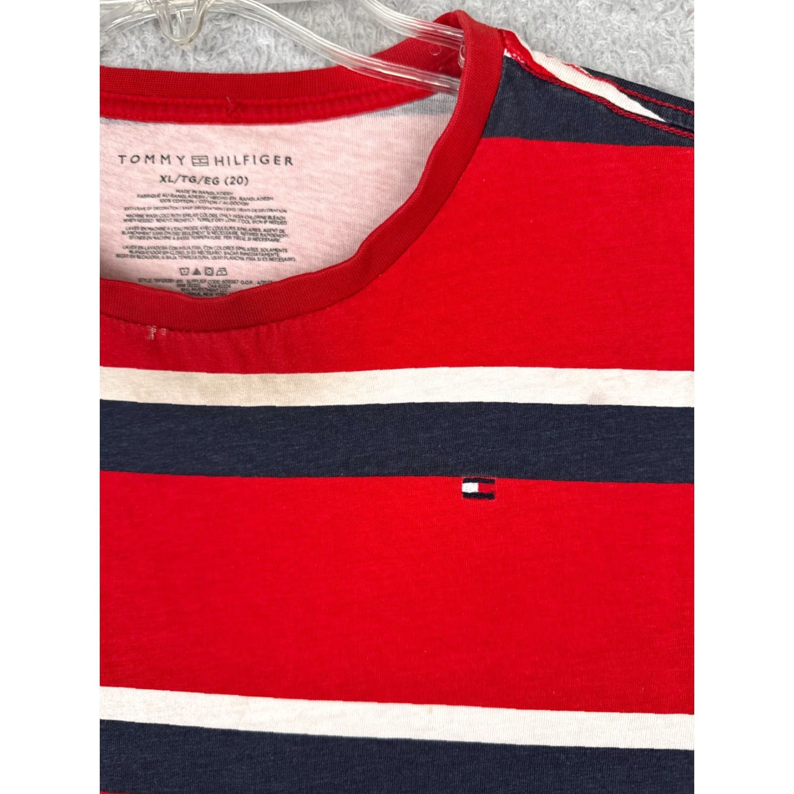 Tommy Hilfiger VINTAGE Tommy Hilfiger Shirt Women XL Red Stripe Short Sleeve Crew 100% Cotton Logo Size XL / US 12-14 / IT 48-50 - 6 Thumbnail