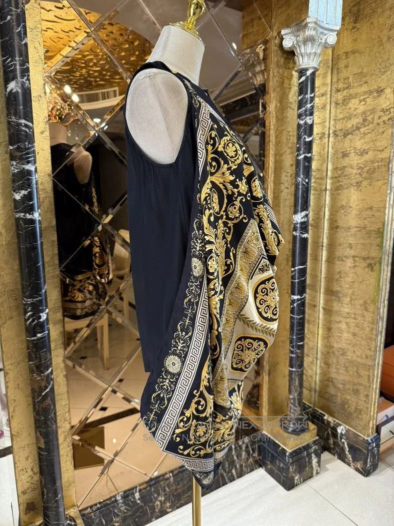 Versace Versace Silk Halter Neck Dress . Size M / US 6-8 / IT 42-44 - 4 Thumbnail