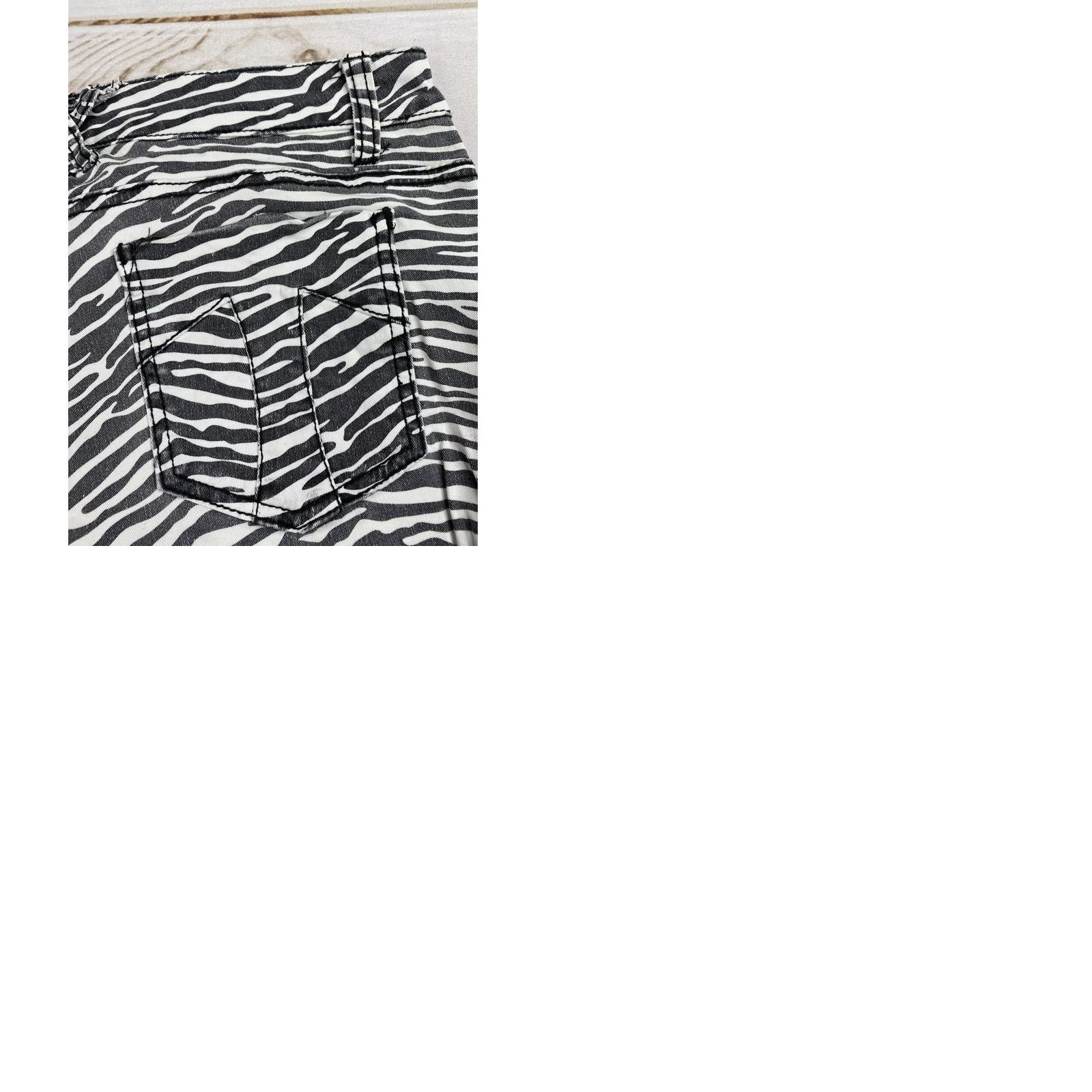 Tripp NYC Daang Goodman Tripp NYC Pants Womens Jr Sz 9 Zebra Print Low Rise Stretch Grunge Size 30" / US 8 / IT 44 - 9 Thumbnail