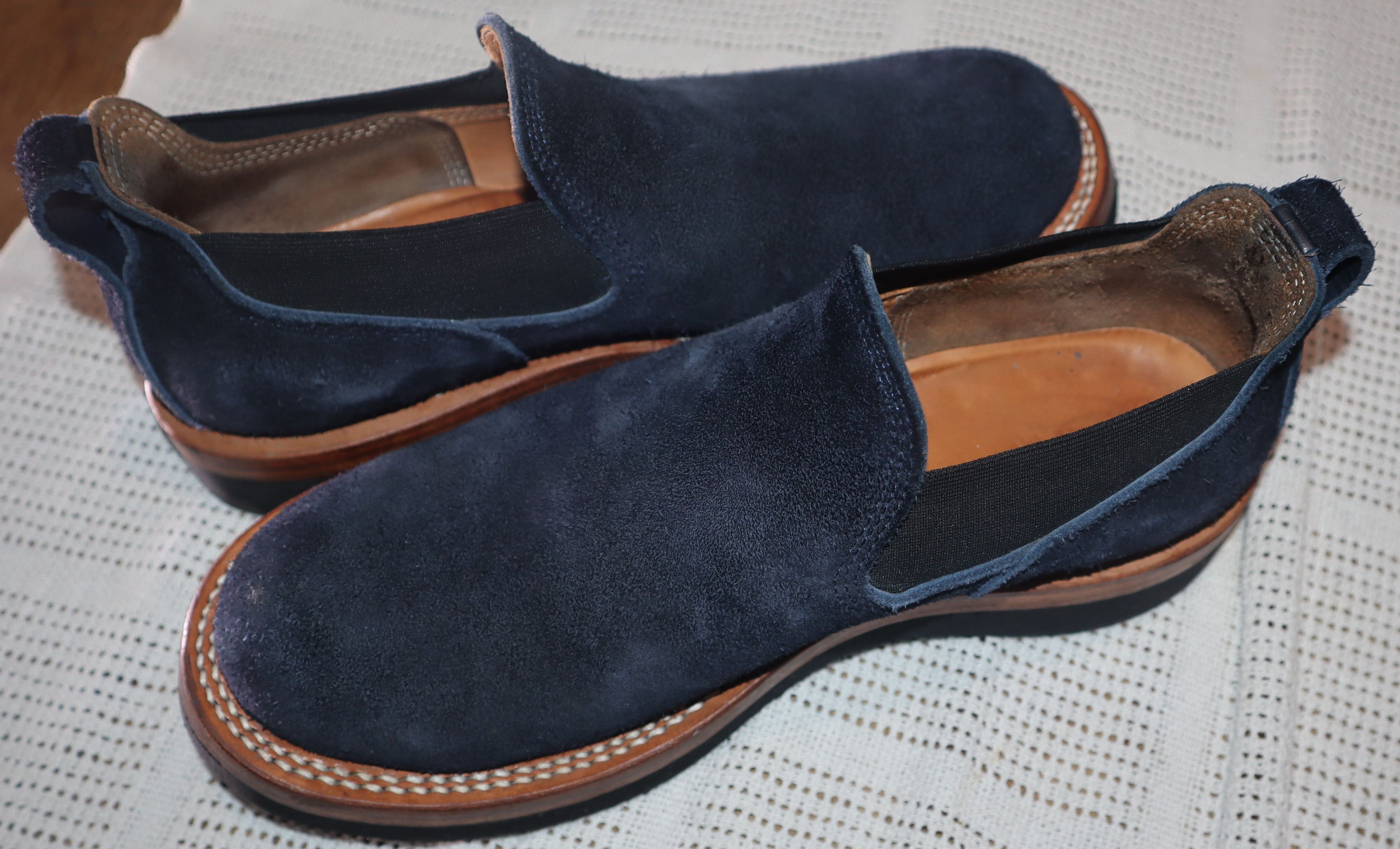 zerrows navy glove suede slip ons 9 EE wide Size US 9 / EU 42 - 3 Thumbnail