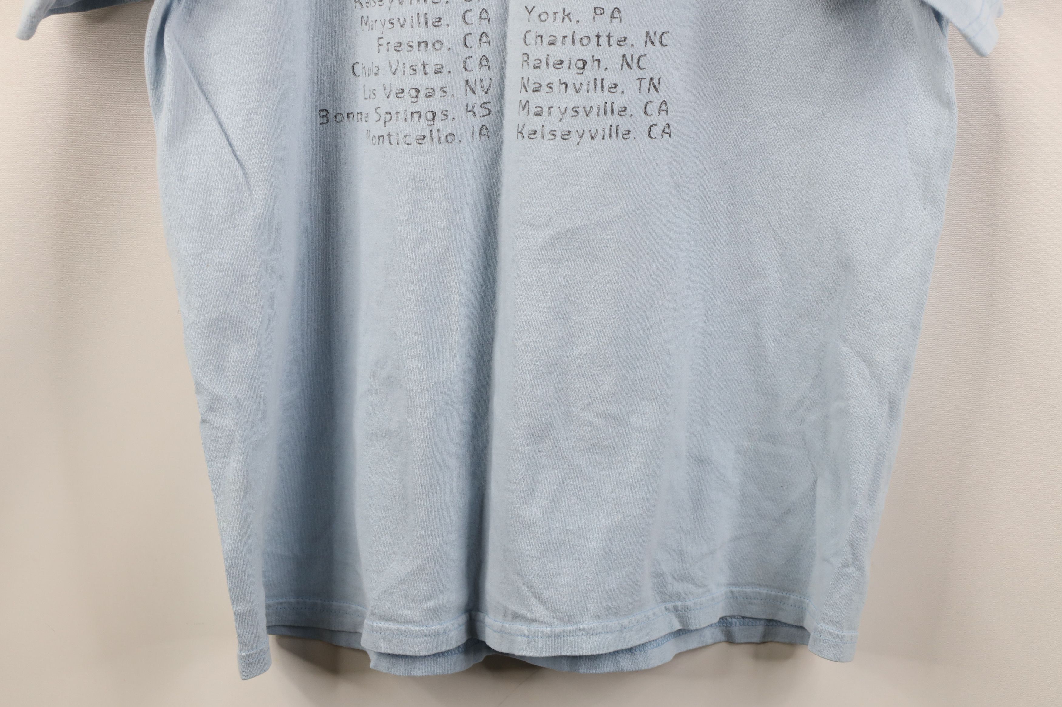 Vintage Vintage Y2K 2004 The Broken Road Rascal Flatts Band T-Shirt Size US L / EU 52-54 / 3 - 15 Thumbnail