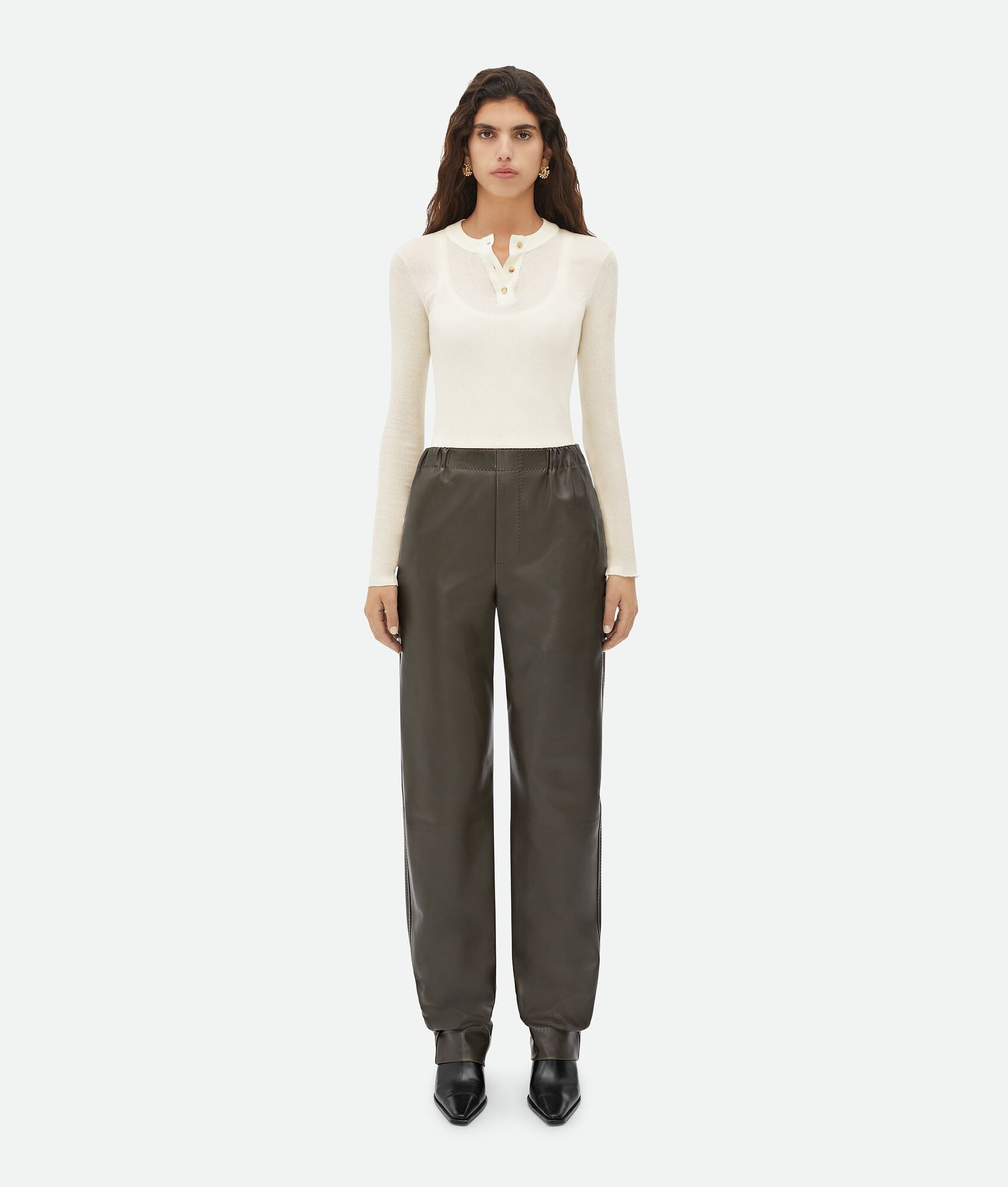 Bottega Veneta o1bcso1str0225 Leather Straight Pant in Olive Green Size 26" / US 2 / IT 38 - 1 Thumbnail