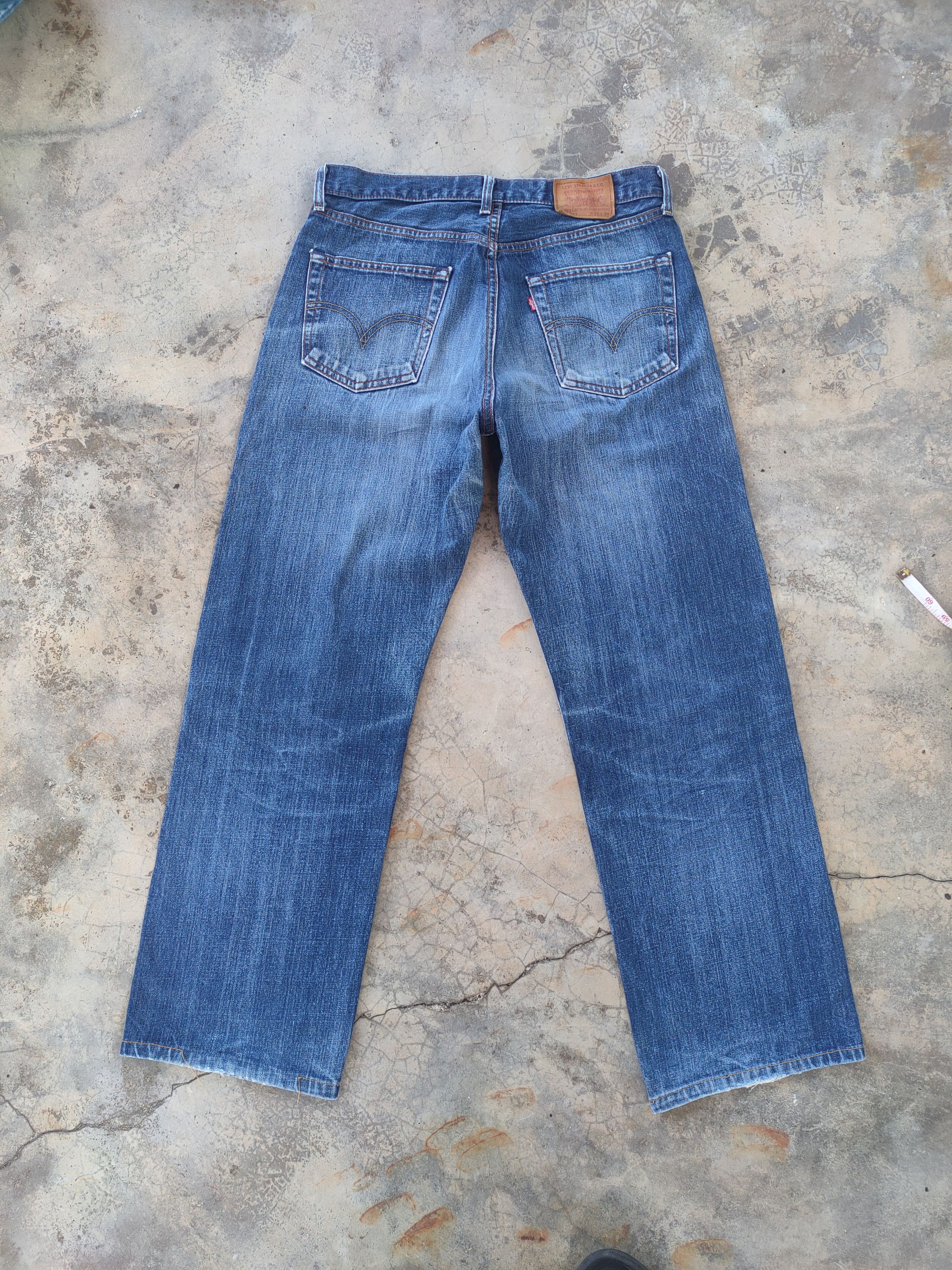 Levi's Vintage Clothing W33 VINTAGE LEVI'S 513 RIPPED FADED JEANS DENIM PANTS Size US 33 - 10 Thumbnail