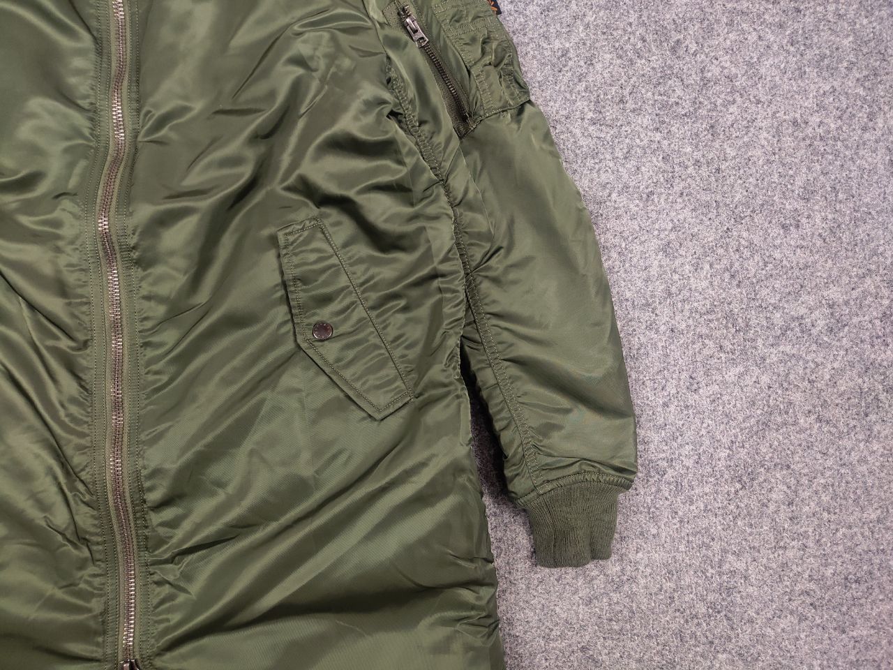 Alpha Industries Alpha Industries MA-1 Long green Military Bomber Jacket Size US M / EU 48-50 / 2 - 4 Thumbnail