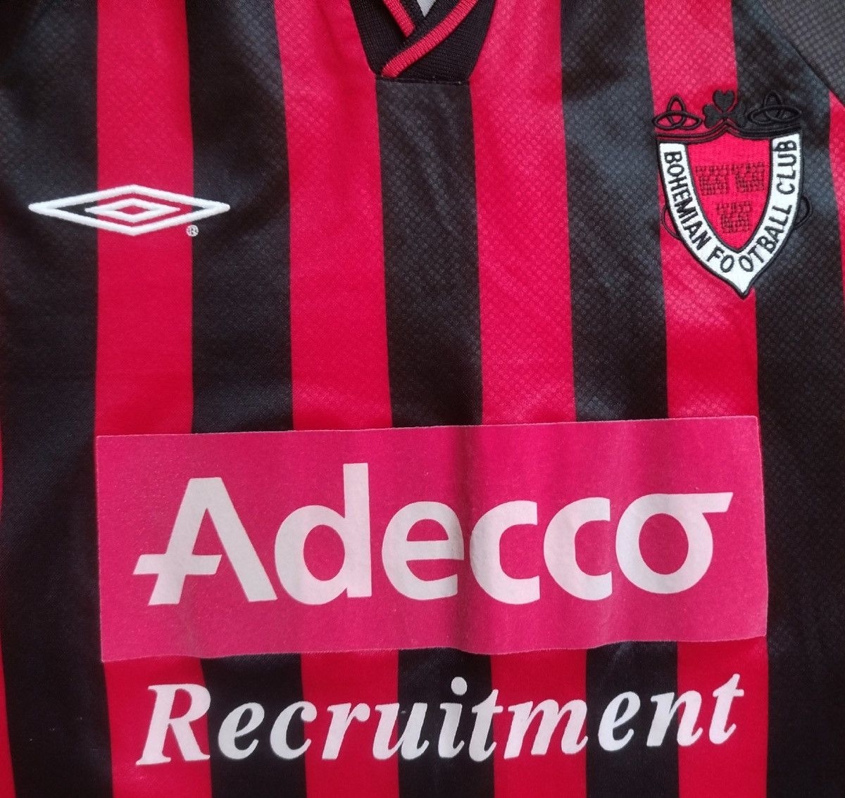 Umbro Bohemian Dublin 2001/2002 Umbro football shirt jersey Size US L / EU 52-54 / 3 - 3 Thumbnail
