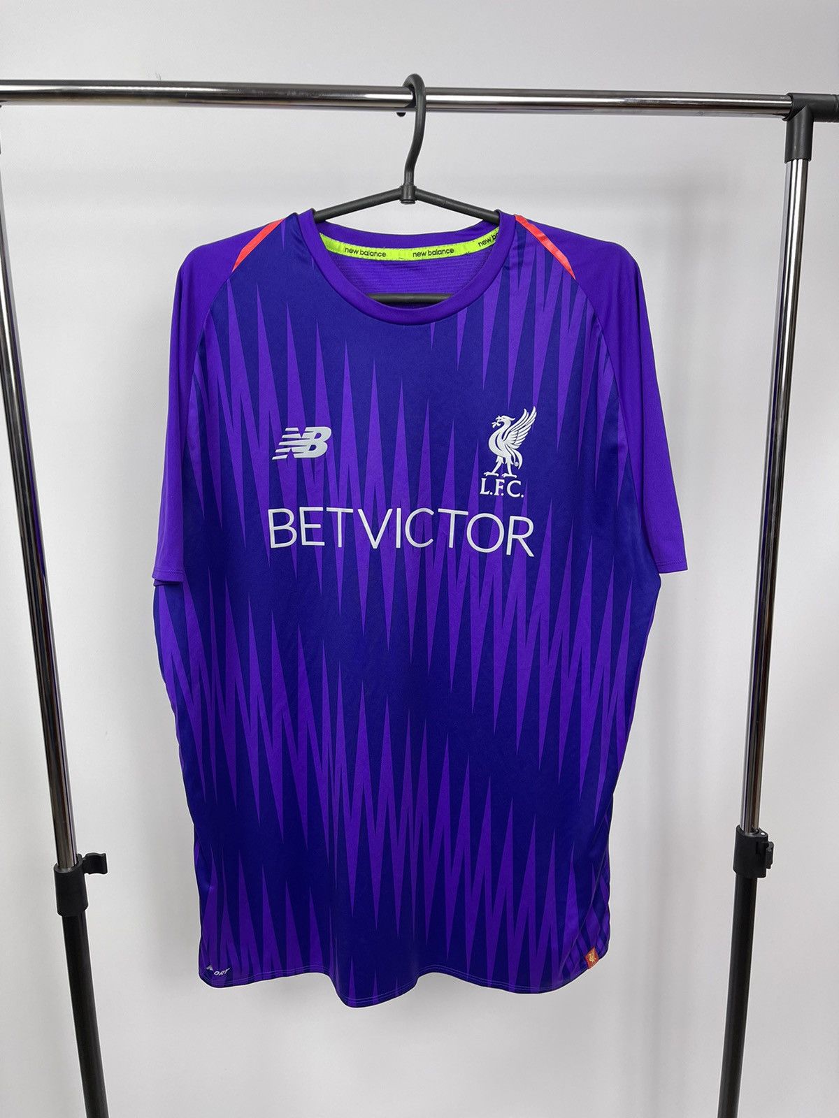 New Balance Liverpool training football shirt jersey New Balance size XL Size US XL / EU 56 / 4 - 1 Thumbnail