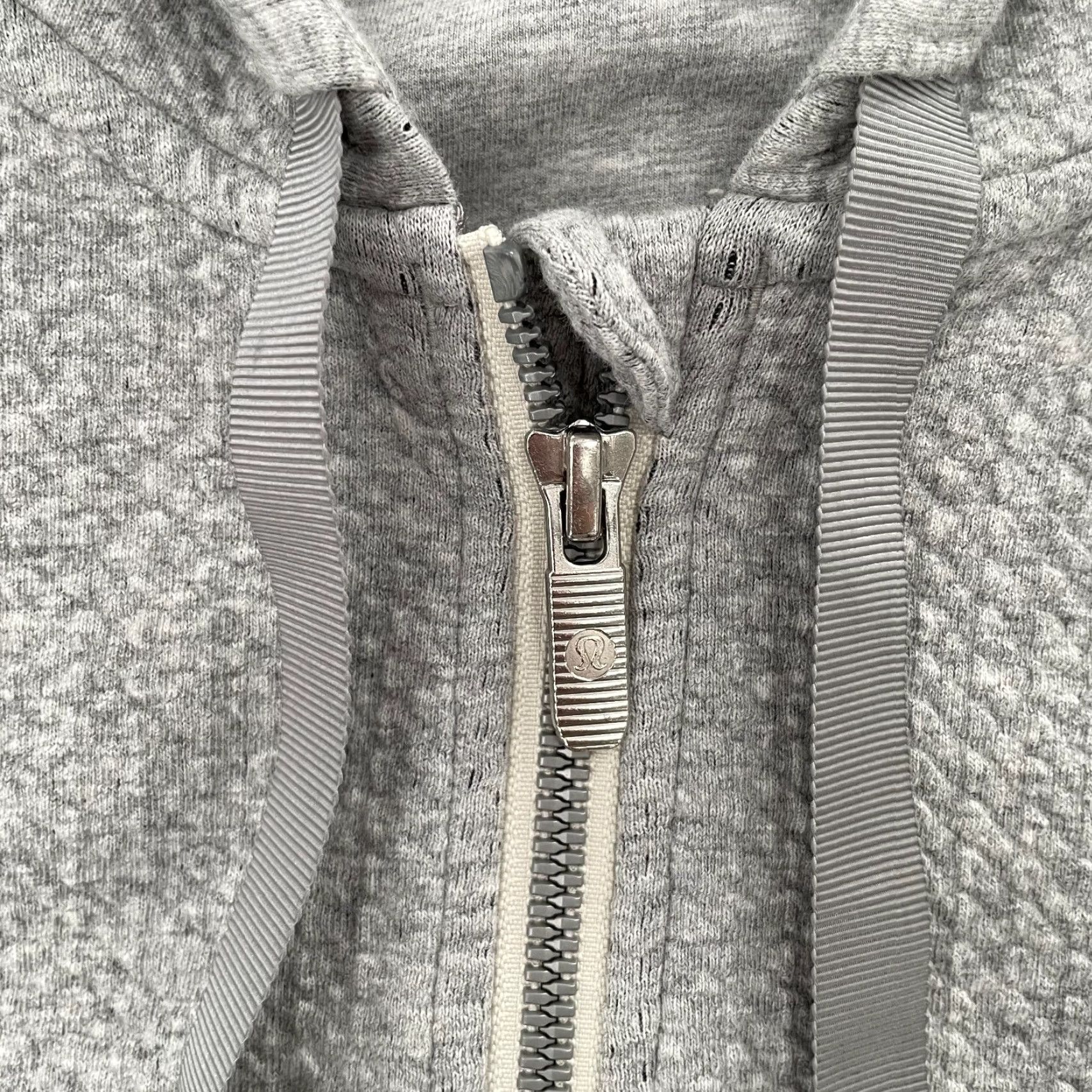 Lululemon Lululemon Hoodie Women 10 Gray Flywheel Full Zip Texture Logo Ladies Size L / US 10 / IT 46 - 4 Thumbnail