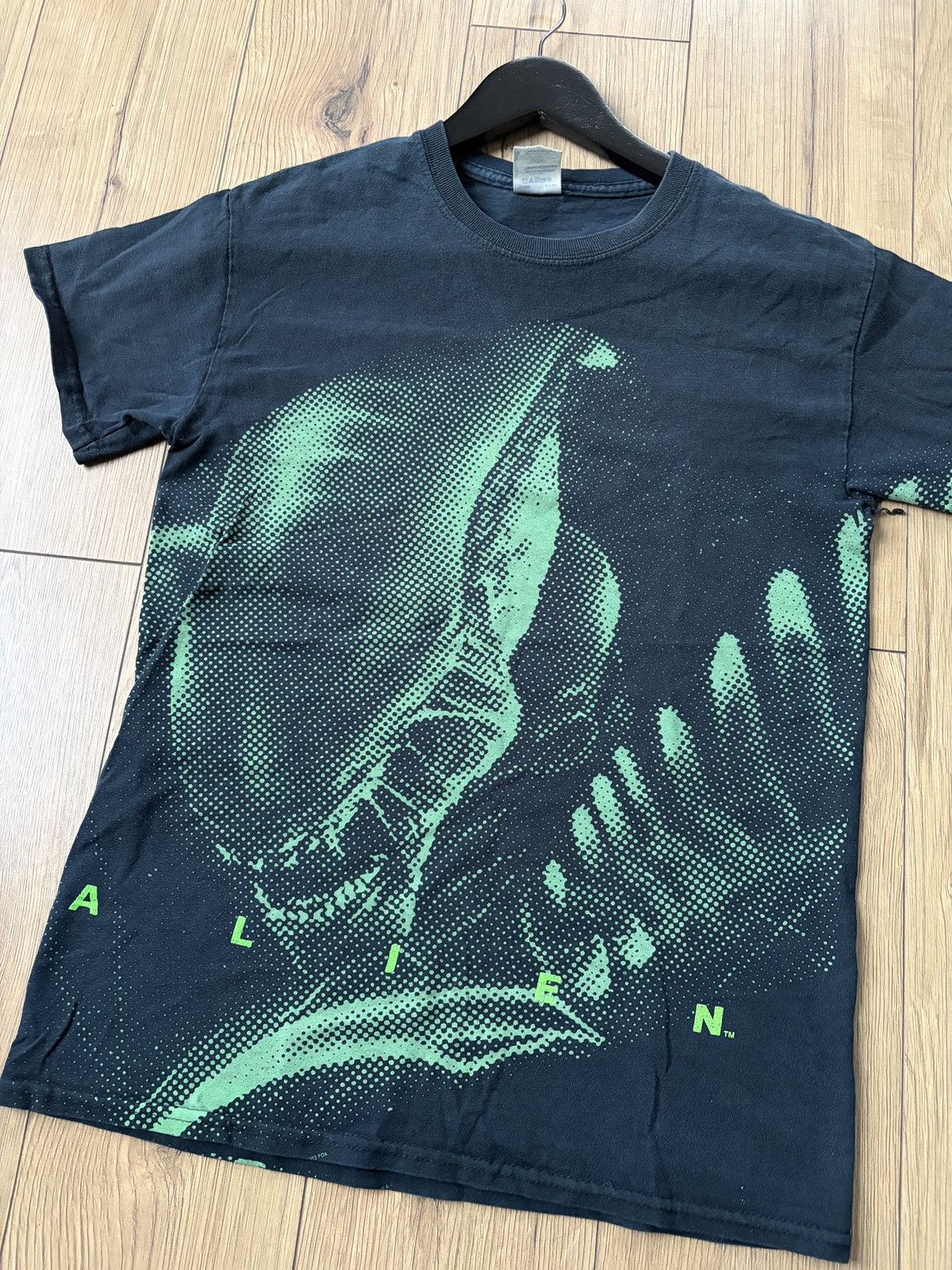 Vintage ALIEN Vintage The Horror Movie T-shirt Size US S / EU 44-46 / 1 - 2 Thumbnail