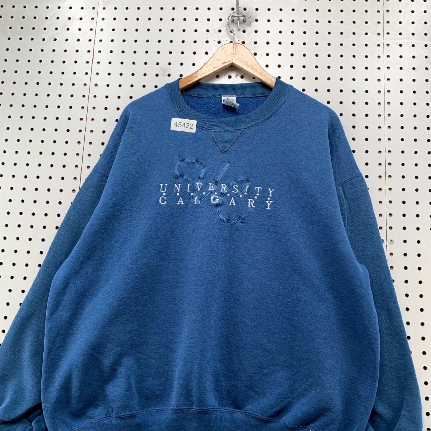 Russell Athletic VINTAGE University Calgary Sweatshirt Mens 2XL Blue 90s Embroidered Russell USA Shirt Size US XXL / EU 58 / 5 - 2 Thumbnail