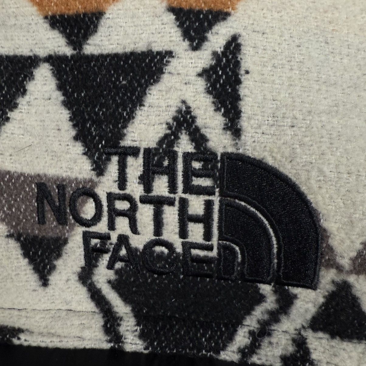 Pendleton × The North Face The North Face x Pendleton Nuptse 700 ‘Black’ Puffer Jacket Size US L / EU 52-54 / 3 - 3 Thumbnail