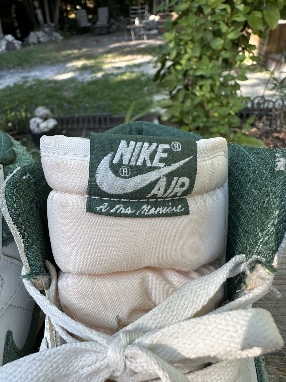 Jordan Brand Nike Air Ship A Ma Manire Size US 9.5 / EU 42-43 - 3 Thumbnail