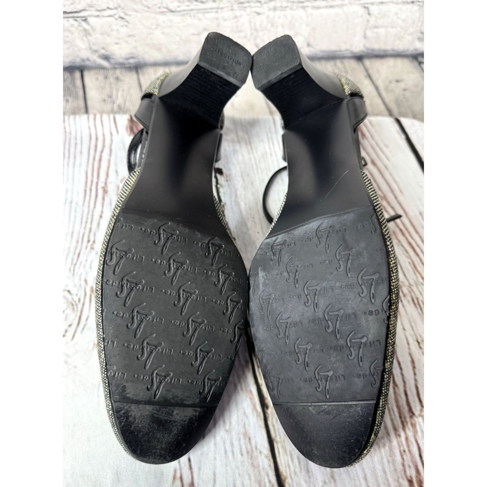 Vintage LifeStride Pepper Low Heels Size 10M Thong Sandal Woman Gray M Comfort Strappy Eureka Preppy Vintage No Size US 10 / IT 40 - 7 Thumbnail