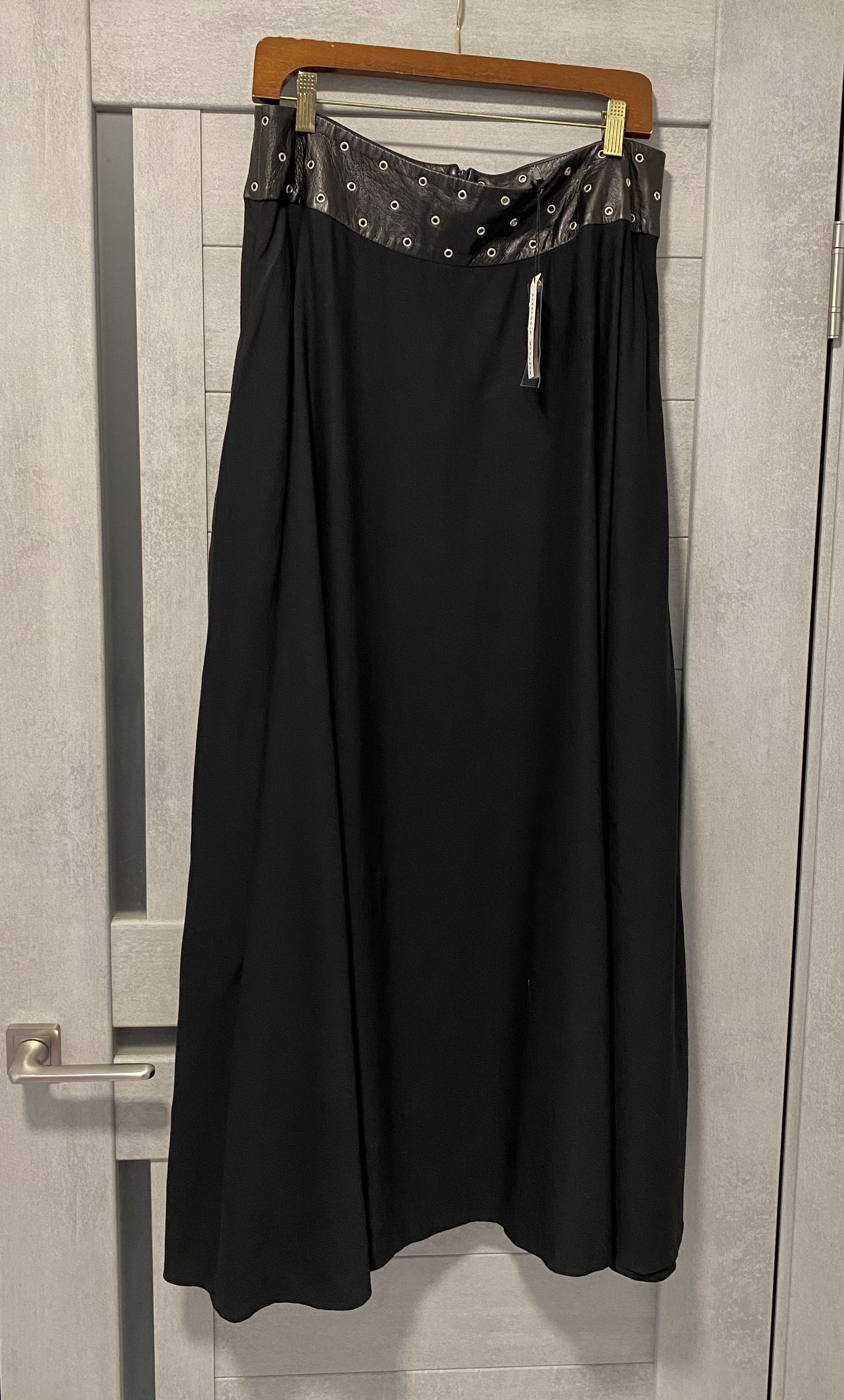 Alexander McQueen Runway Alexander McQueen F/W 1996 Dante wool skirt Size 32" / US 10 / IT 46 - 1 Thumbnail
