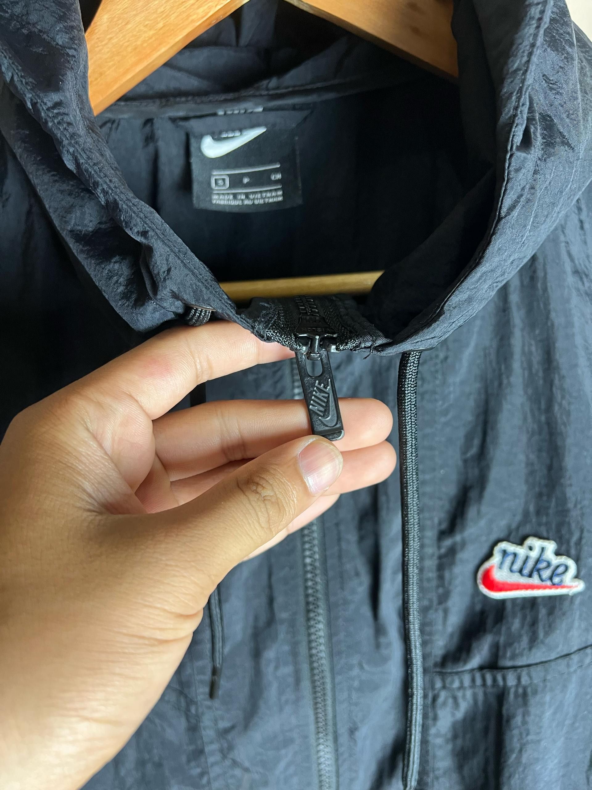 Japanese Brand × Nike × Vintage Vintage Nike Sportwear Windrunner Hooded Jacket Size US S / EU 44-46 / 1 - 4 Thumbnail