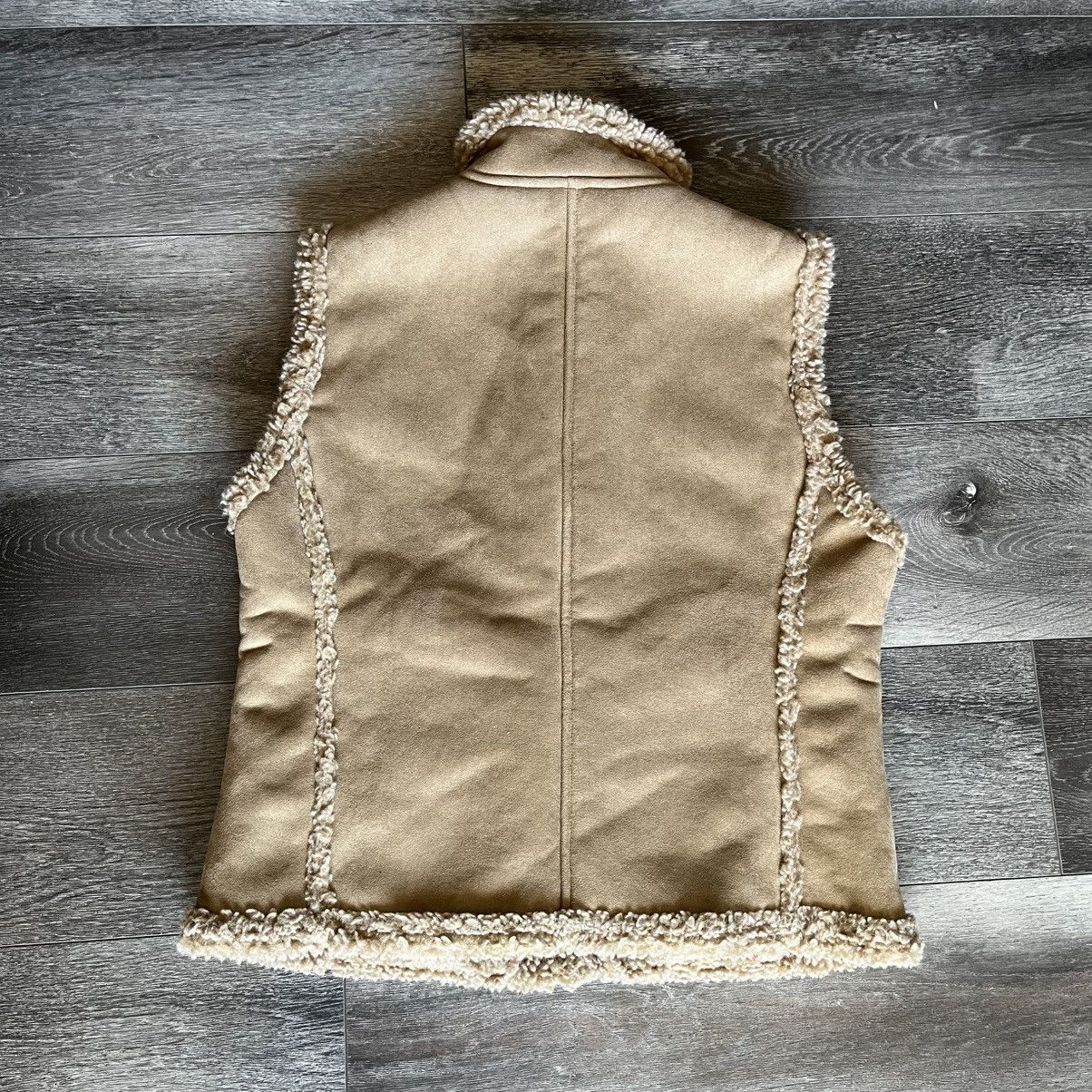 L.L. Bean × Vintage Vintage LL Bean Faux Leather Sherpa Lined Button Up Vest Fur Size XS / US 0-2 / IT 36-38 - 2 Thumbnail