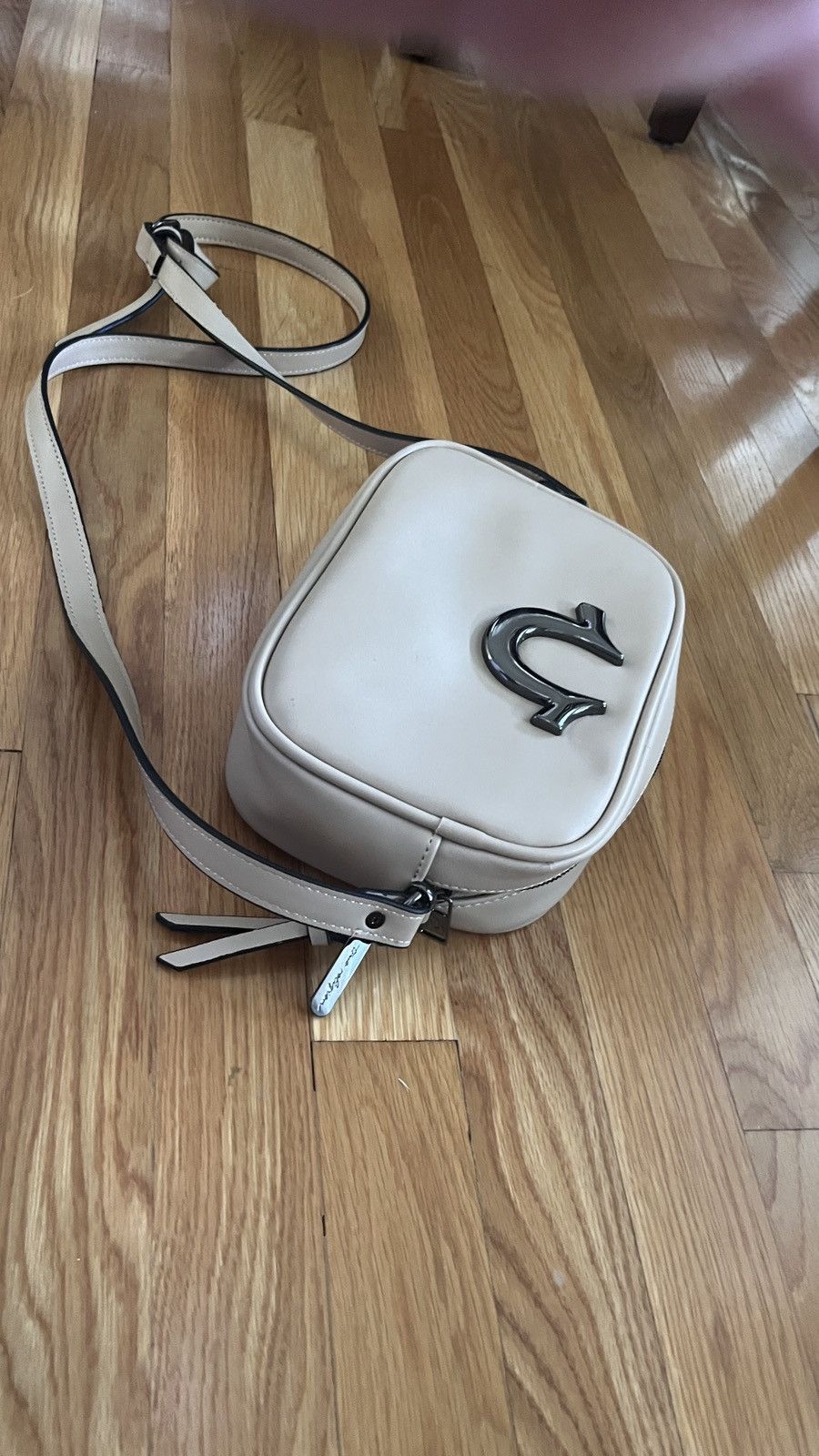 True Religion True Religion Beige Camera Crossbody Bag Size ONE SIZE - 7 Thumbnail