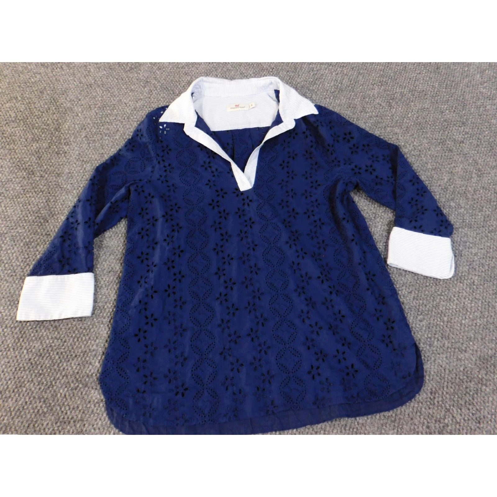 Vineyard Vines Vineyard Vines Shirt Womens Medium Navy Eyelet Tunic Popover Striped Cuffs Blouse3/4 Sleeve Floral Pattern Womens Mens Girls Size M / US 6-8 / IT 42-44 - 3 Thumbnail