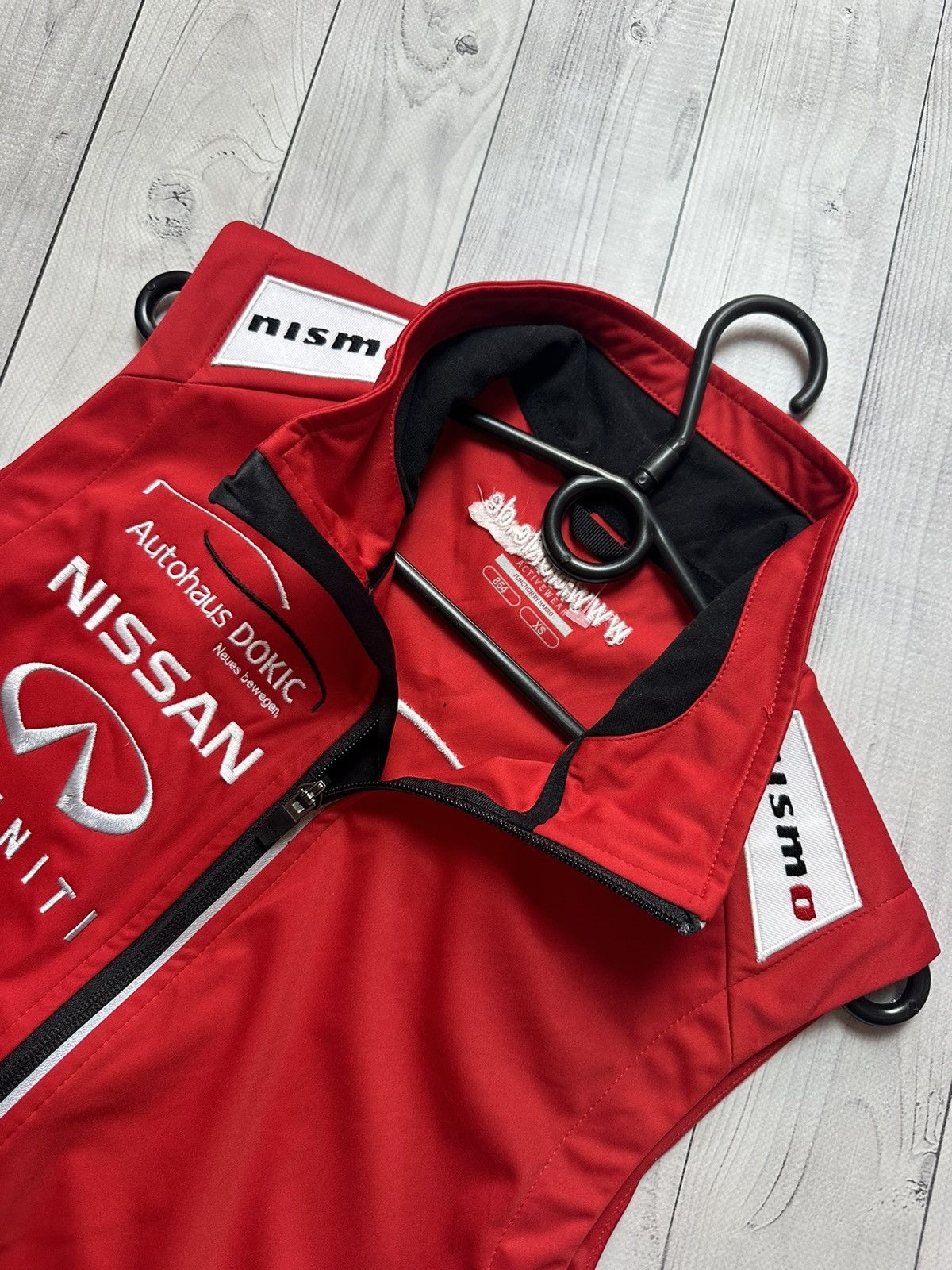 Vintage Vintage Nissan Infinity racing vest size Xs Red logo Size US XS / EU 42 / 0 - 4 Thumbnail