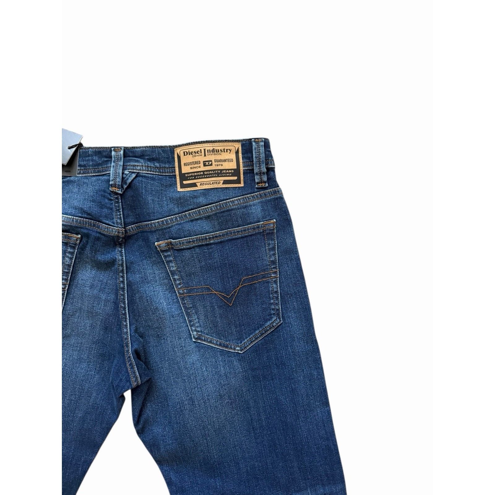 Diesel Diesel Mens Larkee Straight Jeans RB062 Blue $225 Size 30/32 Size US 30 / EU 46 - 6 Thumbnail