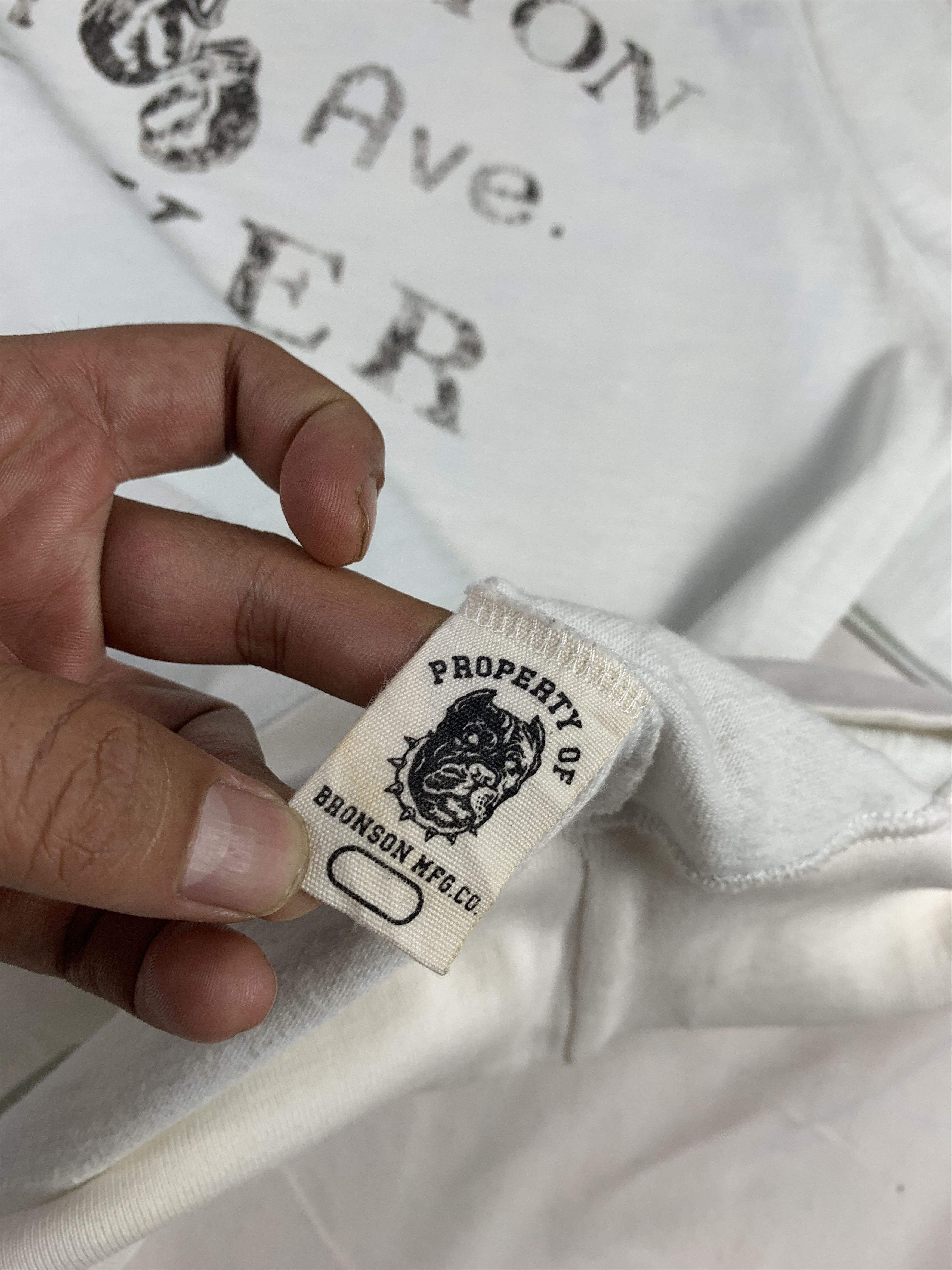 Bronson MFG. CO. Bronson MFG White Boxing Training Sweats Tee (L) Size US L / EU 52-54 / 3 - 7 Thumbnail