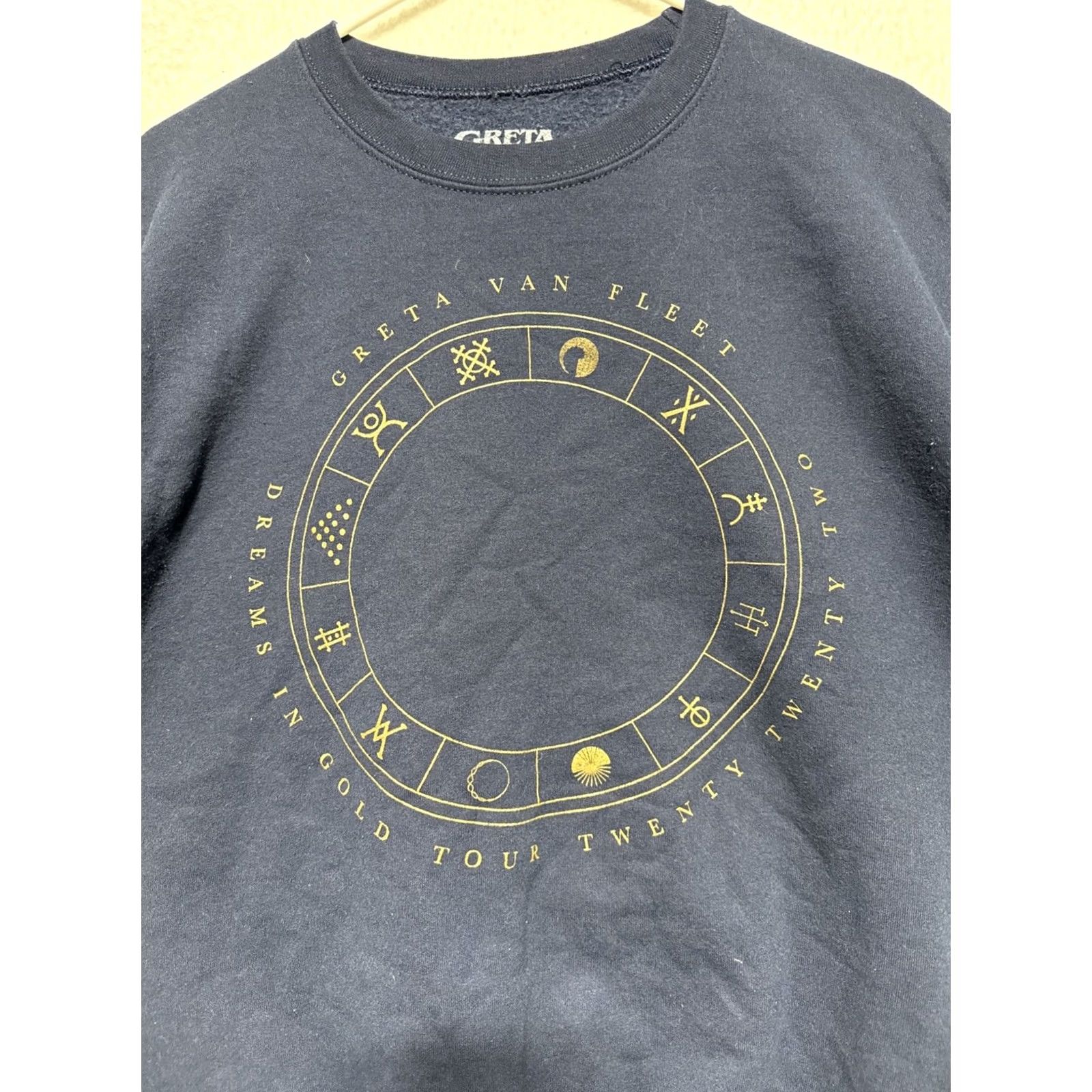 Vintage Greta Van Fleet Sweatshirt Crewneck L Dreams In Gold Blue Unisex Adults Long Sleeve Fleece Pullover 26” Length Size US L / EU 52-54 / 3 - 2 Thumbnail
