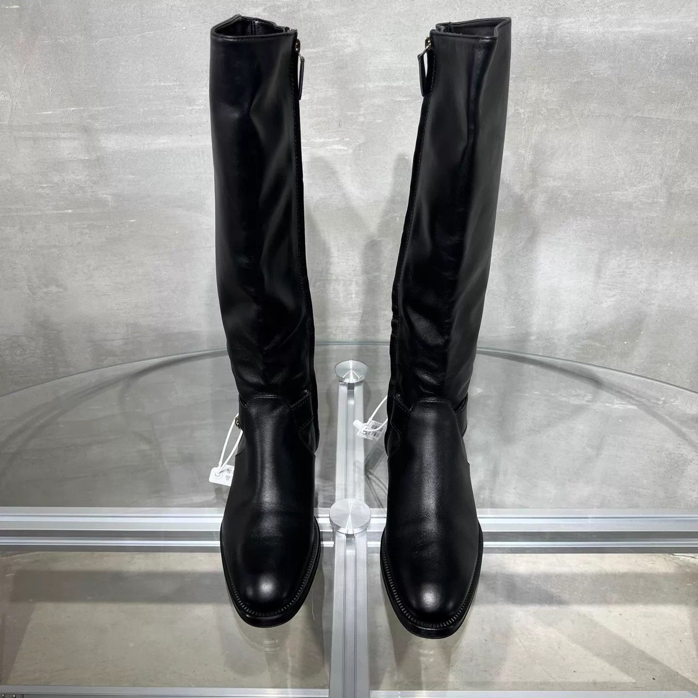 Chanel Chanel Black Gold CC Chain Knee-High Boots 35 Size US 4.5 / IT 34.5 - 1 Thumbnail