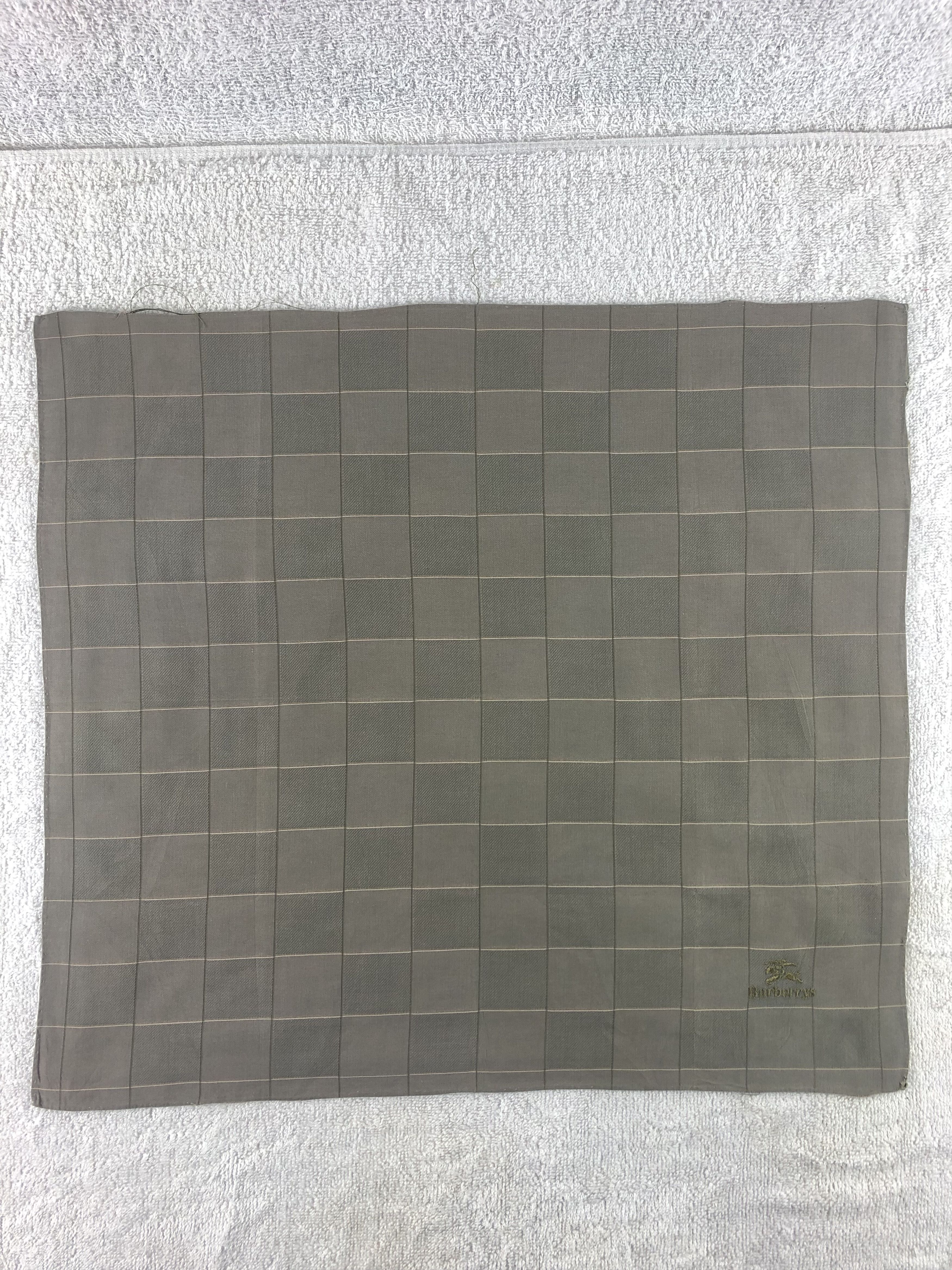 Burberry Burberry Handkerchief / Bandana / Neckerchief Size ONE SIZE - 3 Thumbnail