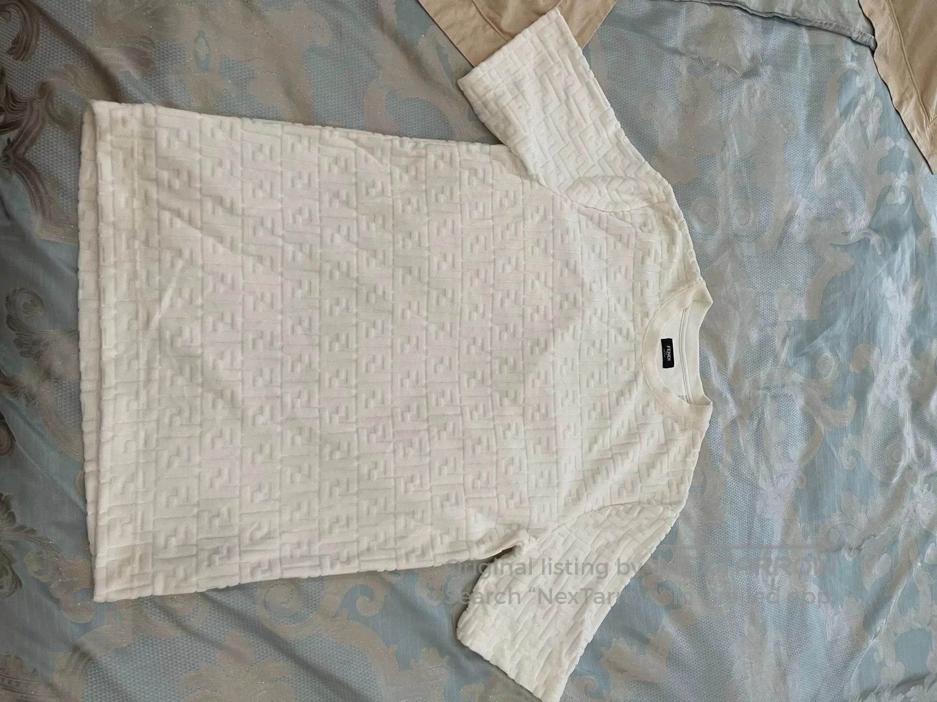 Fendi fendi classic logo t-shirt size large. Size US L / EU 52-54 / 3 - 3 Thumbnail